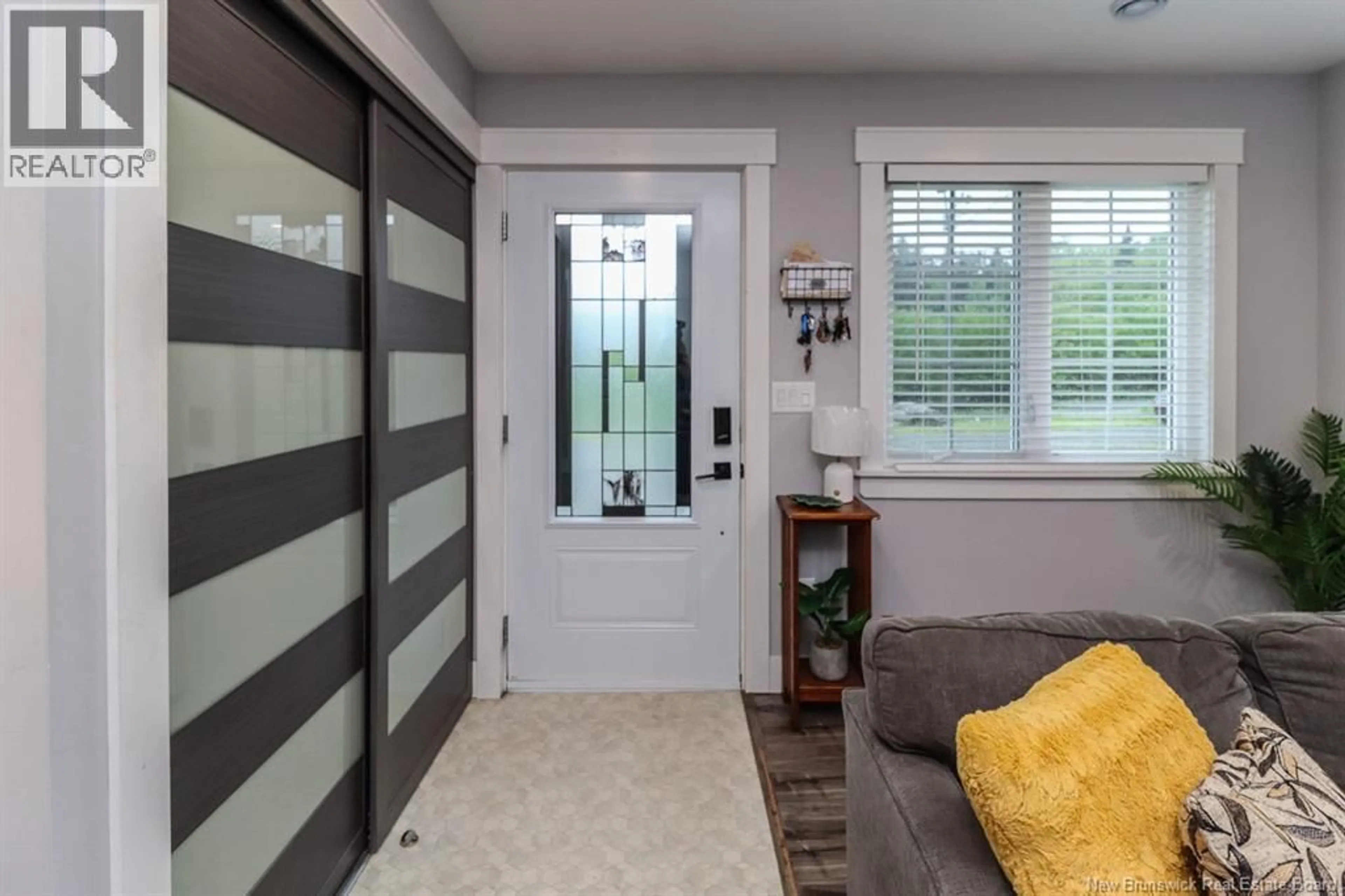 Indoor entryway for 1215 ROUTE 111, Fairfield New Brunswick E5R1A7