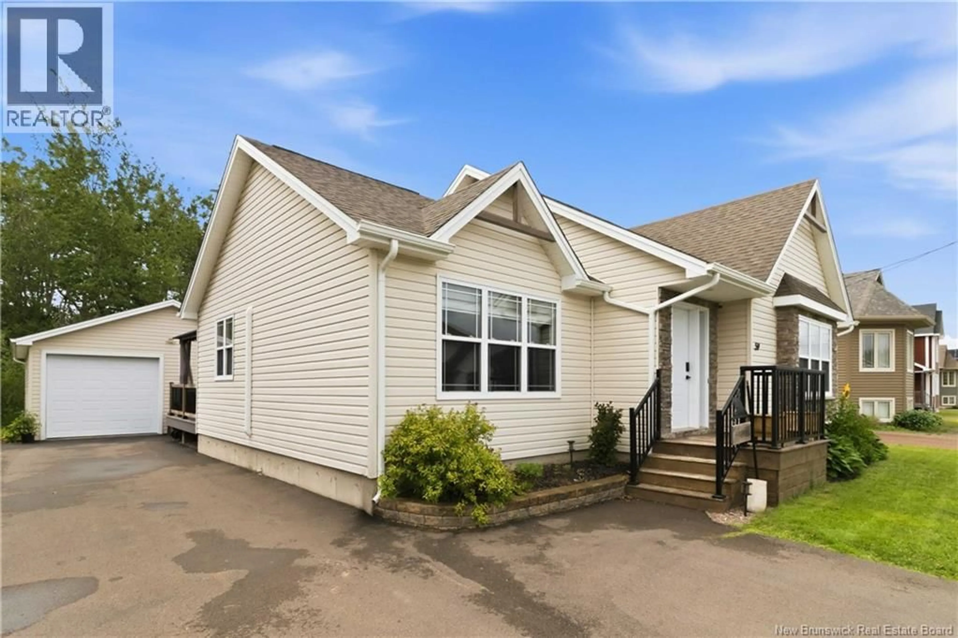 Home with vinyl exterior material, building for 59 SEBASTIEN STREET, Shediac New Brunswick E4P0K7