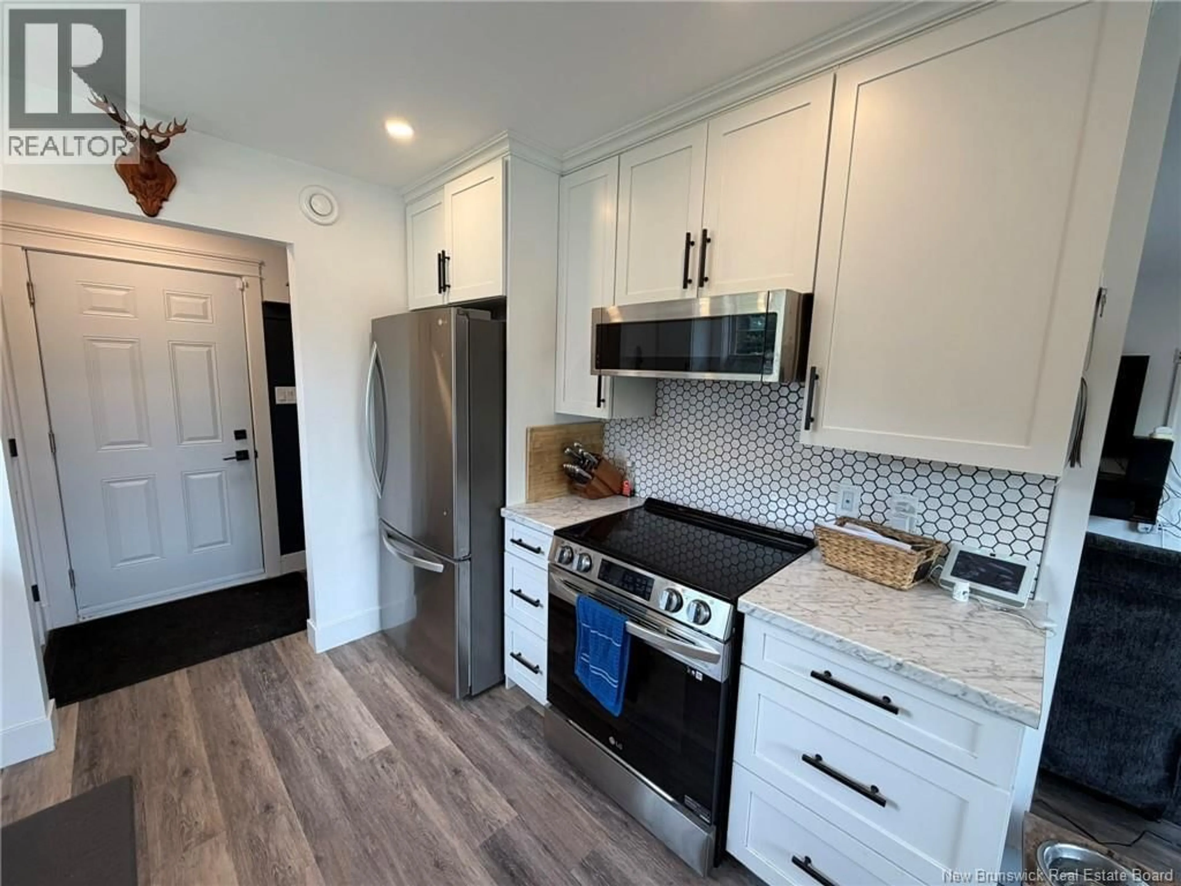 Open concept kitchen, unknown for 104 SQUIRES STREET, Woodstock New Brunswick E7M2S5