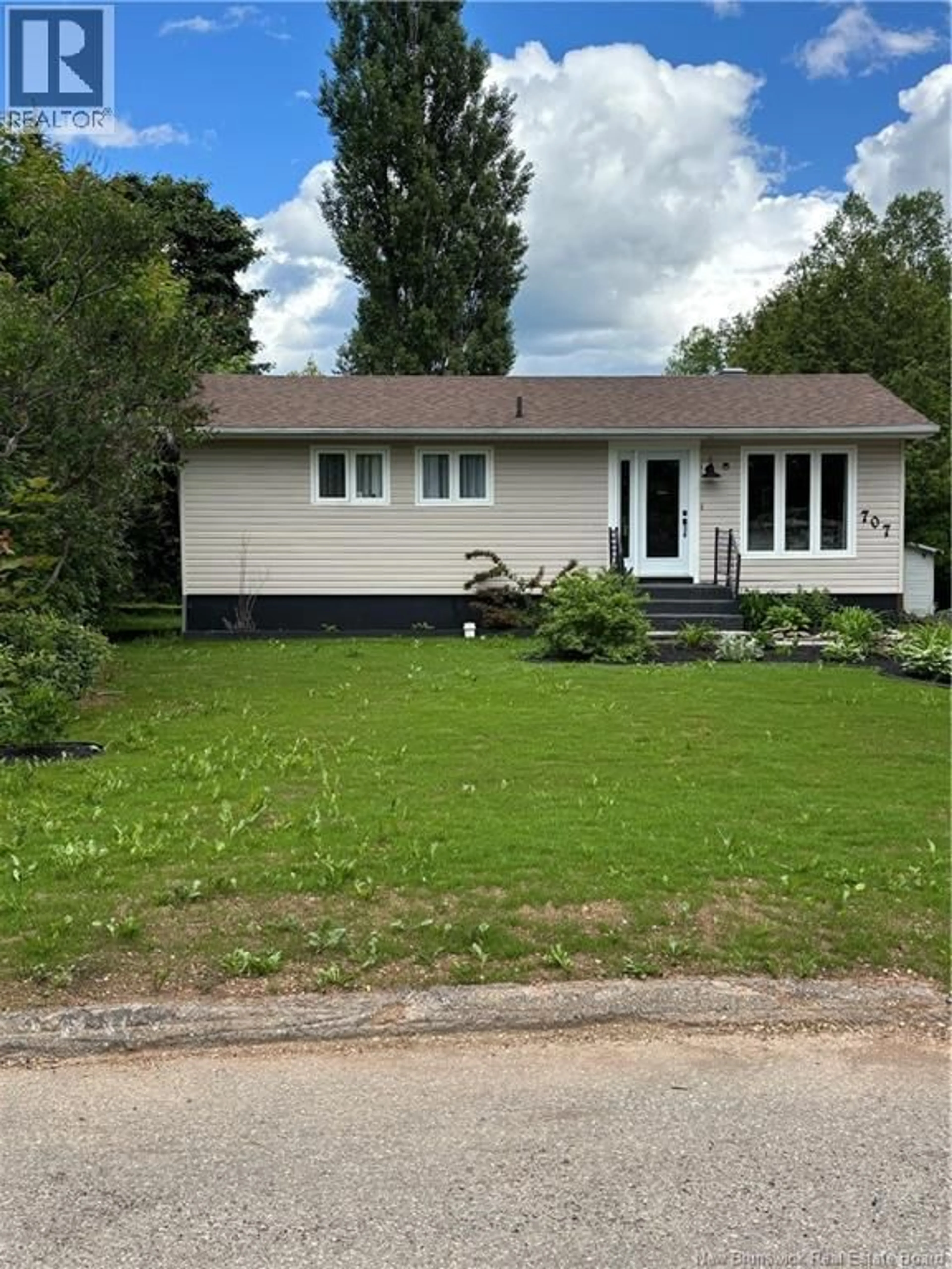 Home with vinyl exterior material, street for 707 PARKWOOD STREET, Bathurst New Brunswick E2A4C2