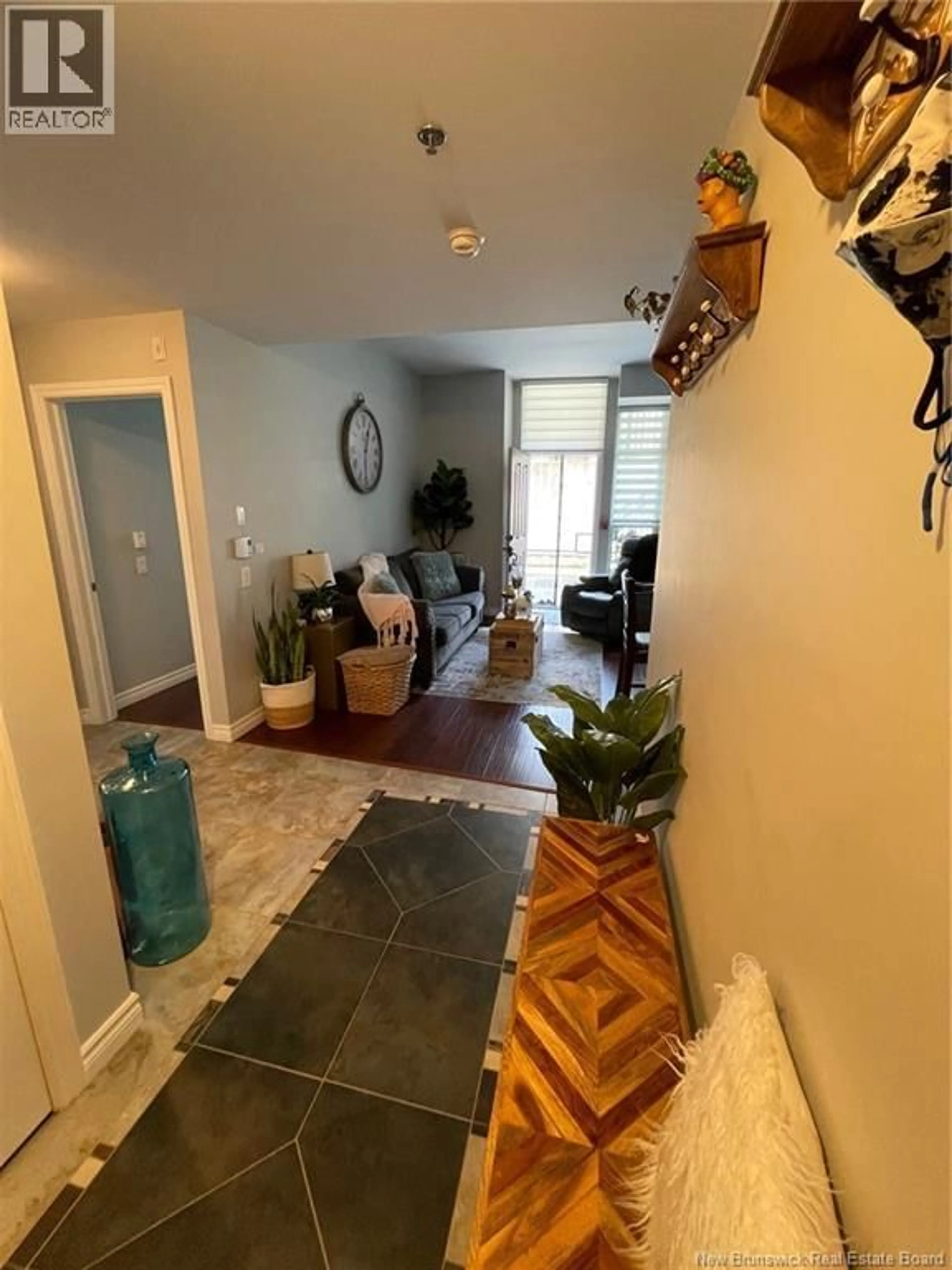 Indoor entryway for 117 - 243 PRINCE WILLIAM STREET, Saint John New Brunswick E2L0C6