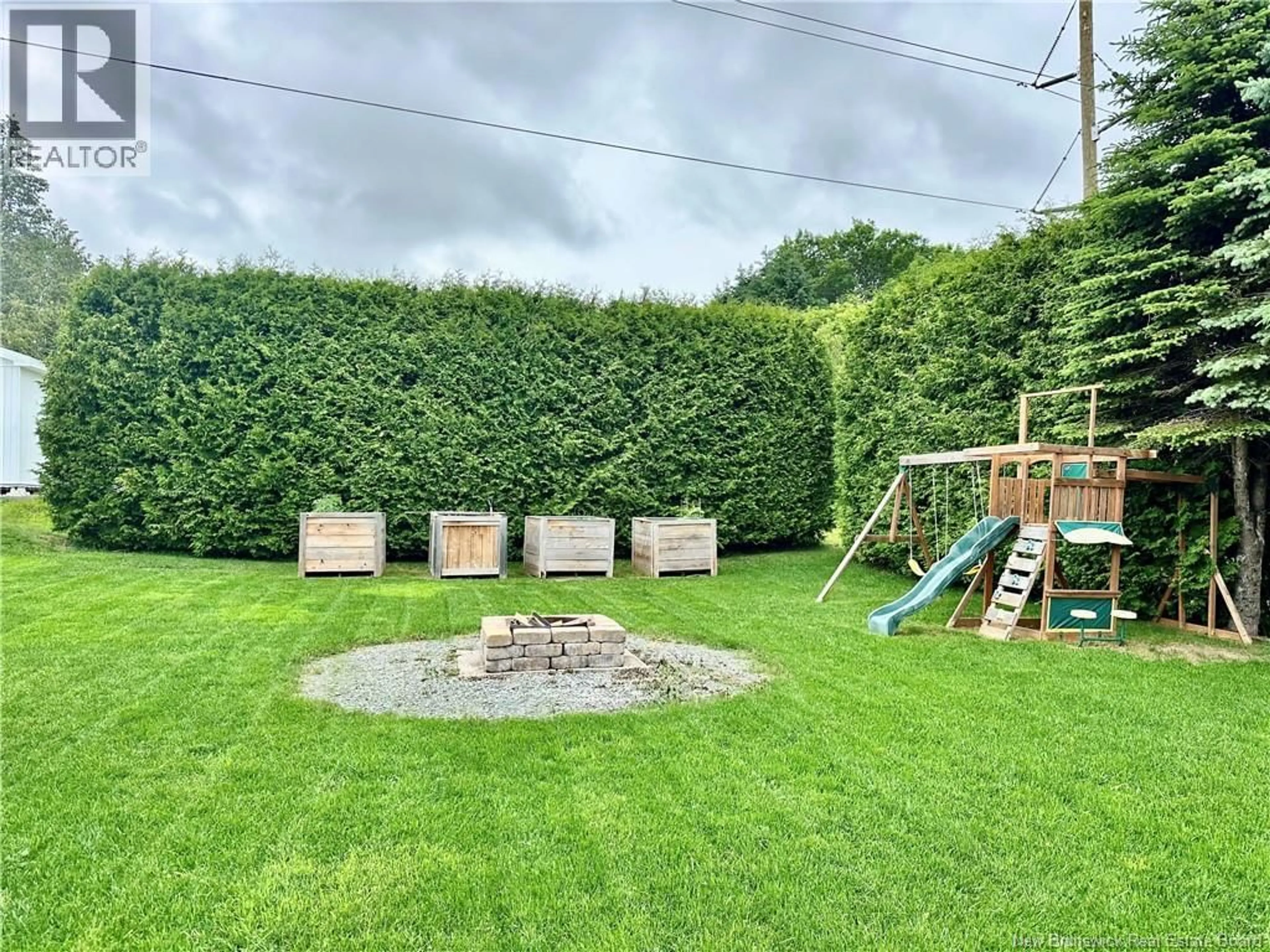 A pic from outside/outdoor area/front of a property/back of a property/a pic from drone, unknown for 196 GODBOUT STREET, Grand-Sault/Grand Falls New Brunswick E3Y1C2