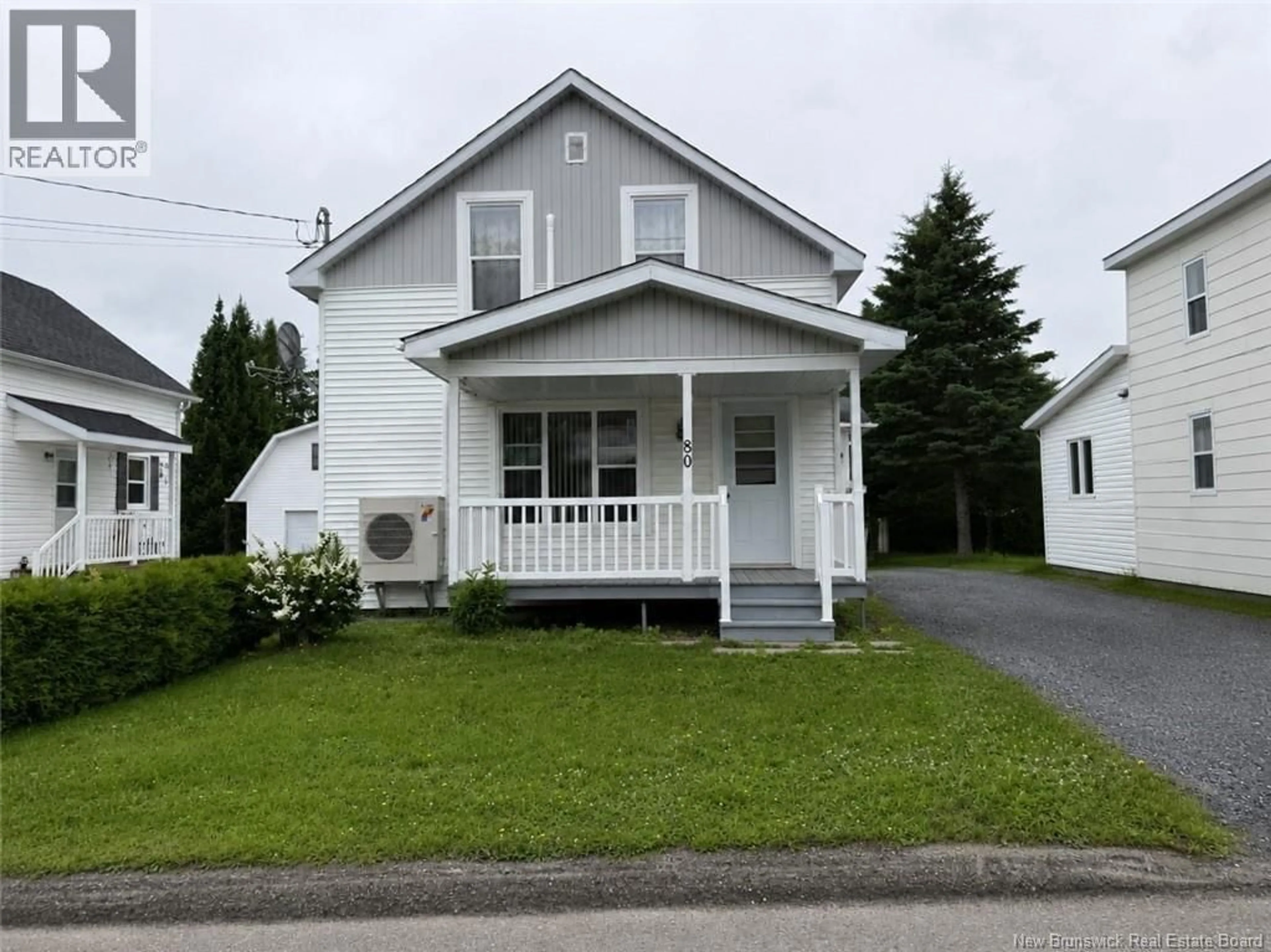 Home with vinyl exterior material, street for 80 RUE ST-ANTOINE RUE, Saint-Léonard New Brunswick E7E1Z4