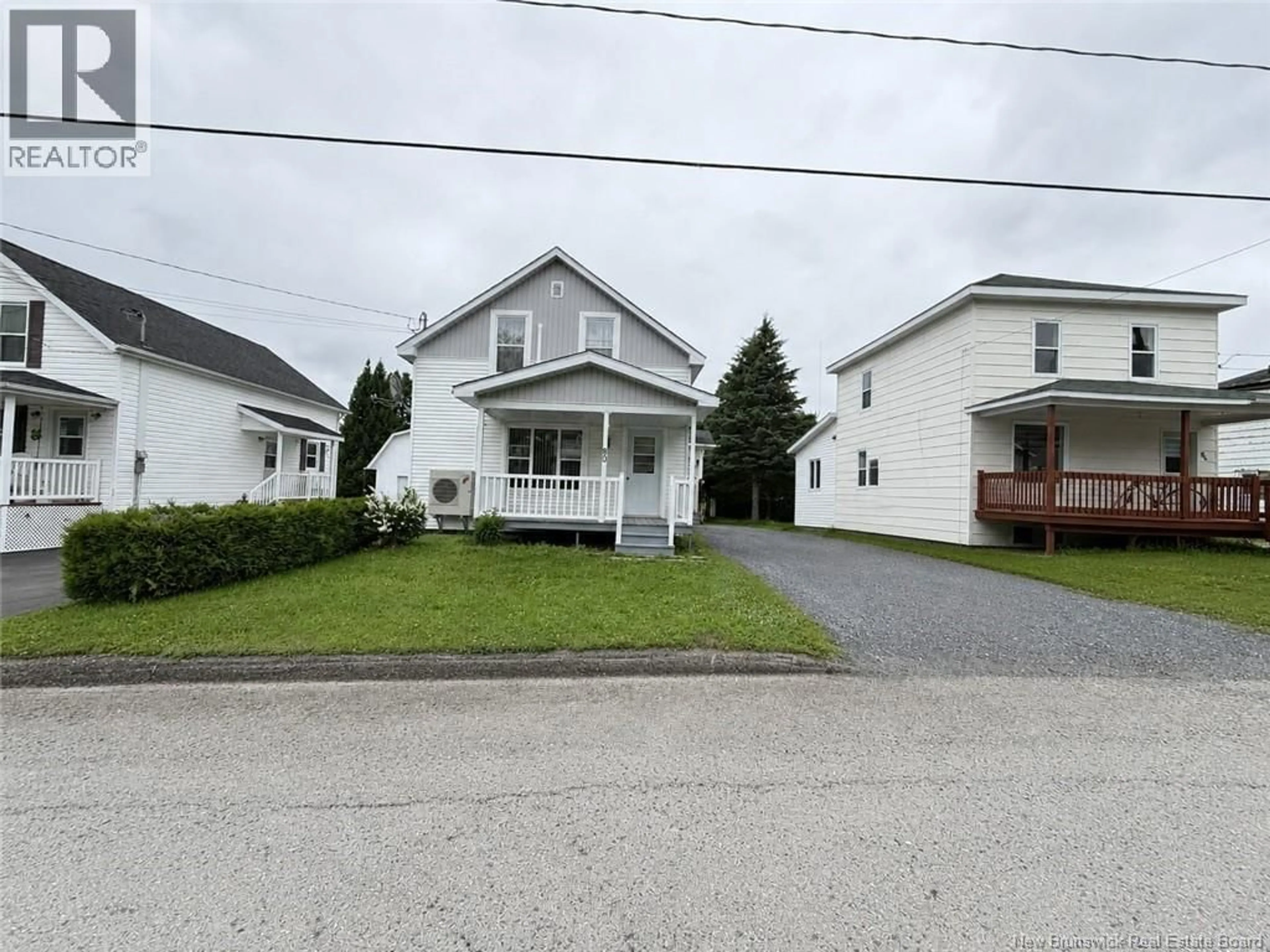 A pic from outside/outdoor area/front of a property/back of a property/a pic from drone, street for 80 RUE ST-ANTOINE RUE, Saint-Léonard New Brunswick E7E1Z4