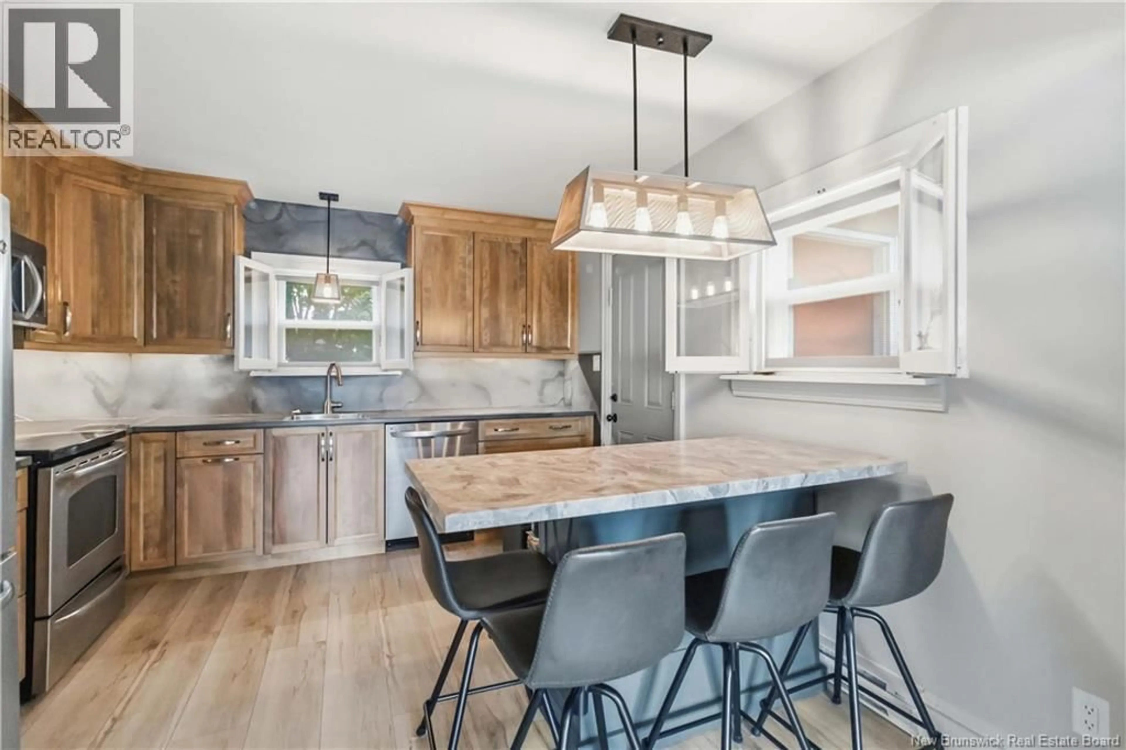 Open concept kitchen, unknown for 37 JONES STREET, Moncton New Brunswick E1C1E5