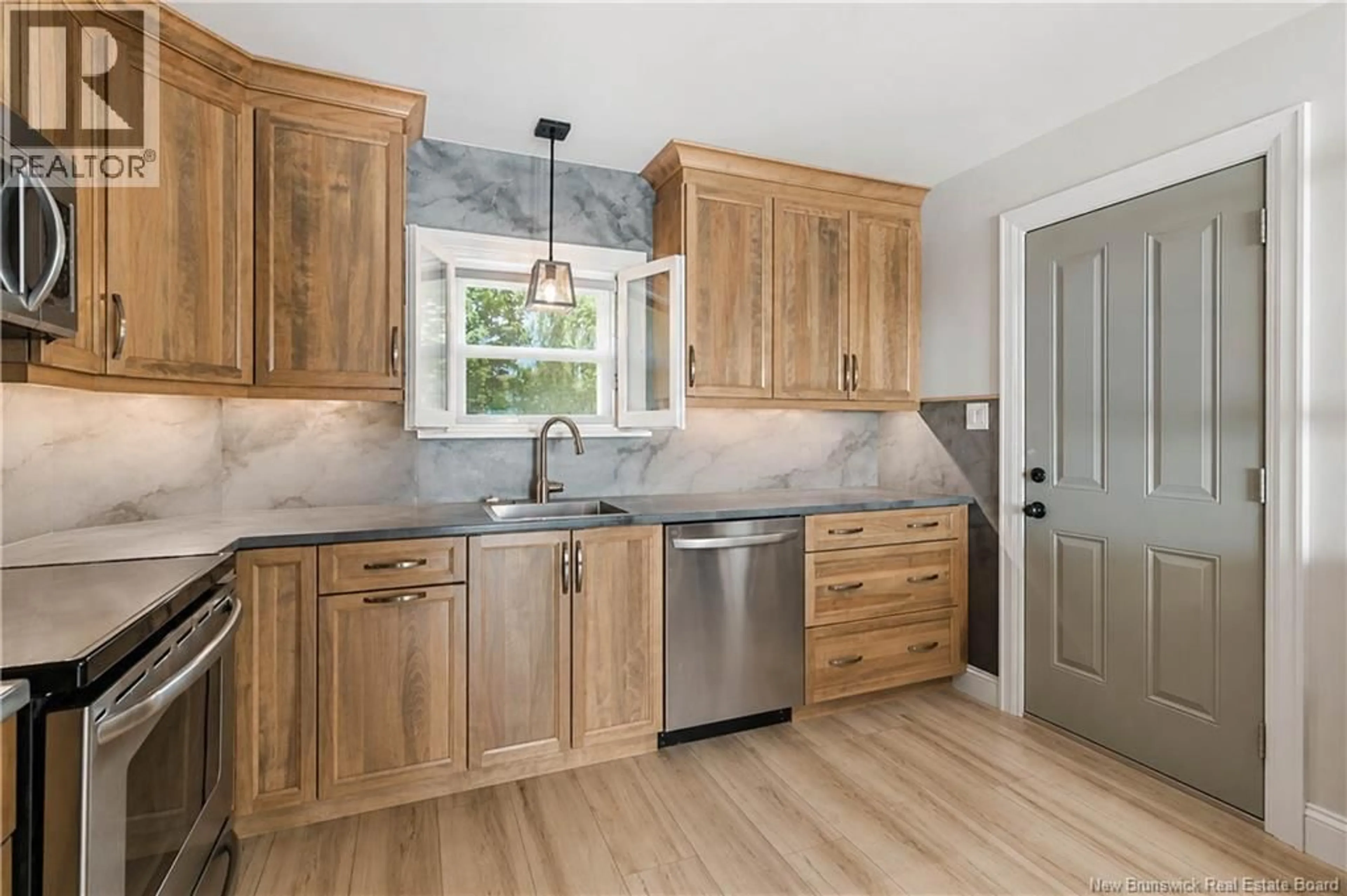 Open concept kitchen, unknown for 37 JONES STREET, Moncton New Brunswick E1C1E5