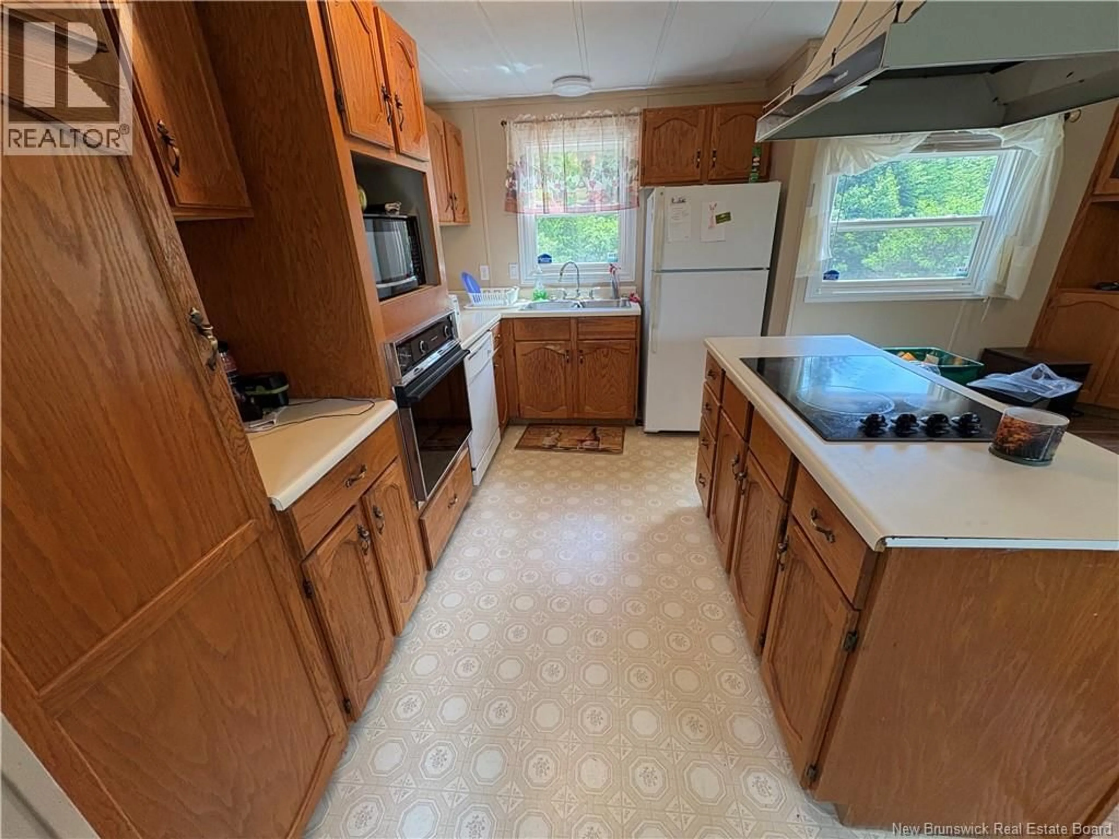 Standard kitchen, unknown for 961 ROUTE 790, Maces Bay New Brunswick E5J1S1