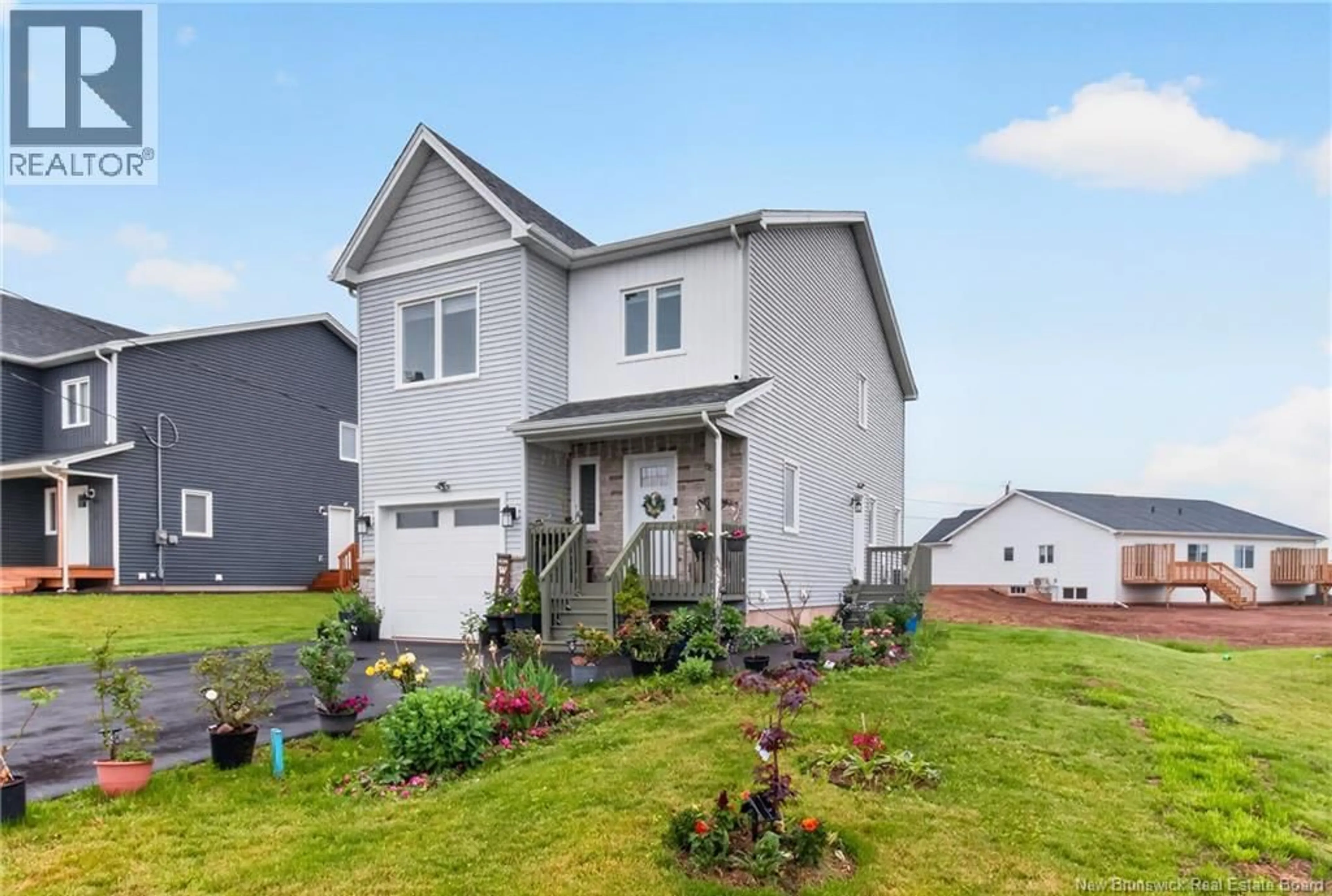 Home with vinyl exterior material, street for 88 MACINTOSH BOULEVARD, Moncton New Brunswick E1K0A1