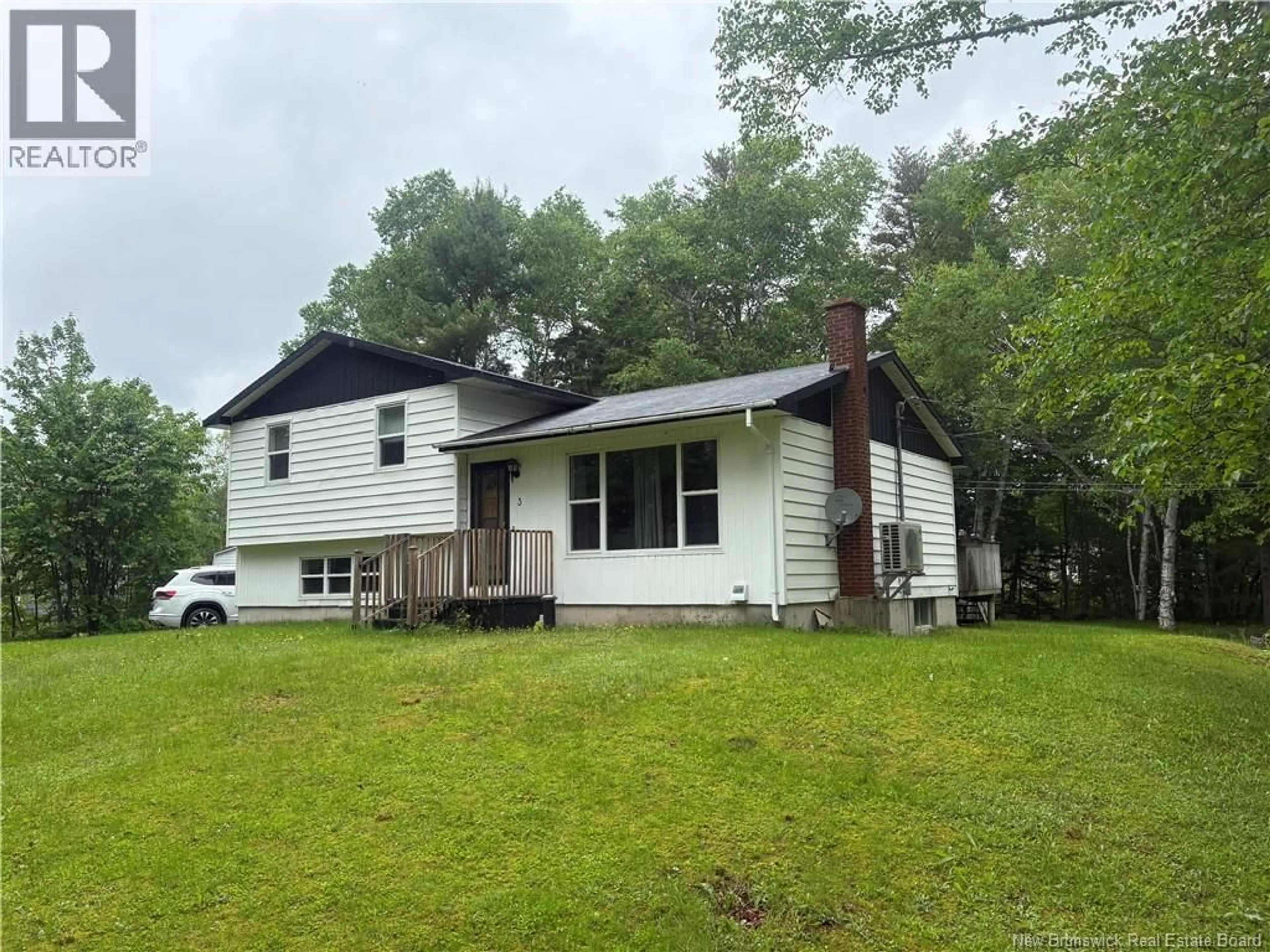 Unknown for 3 HONEY STREET, Chatham New Brunswick E1N3R7
