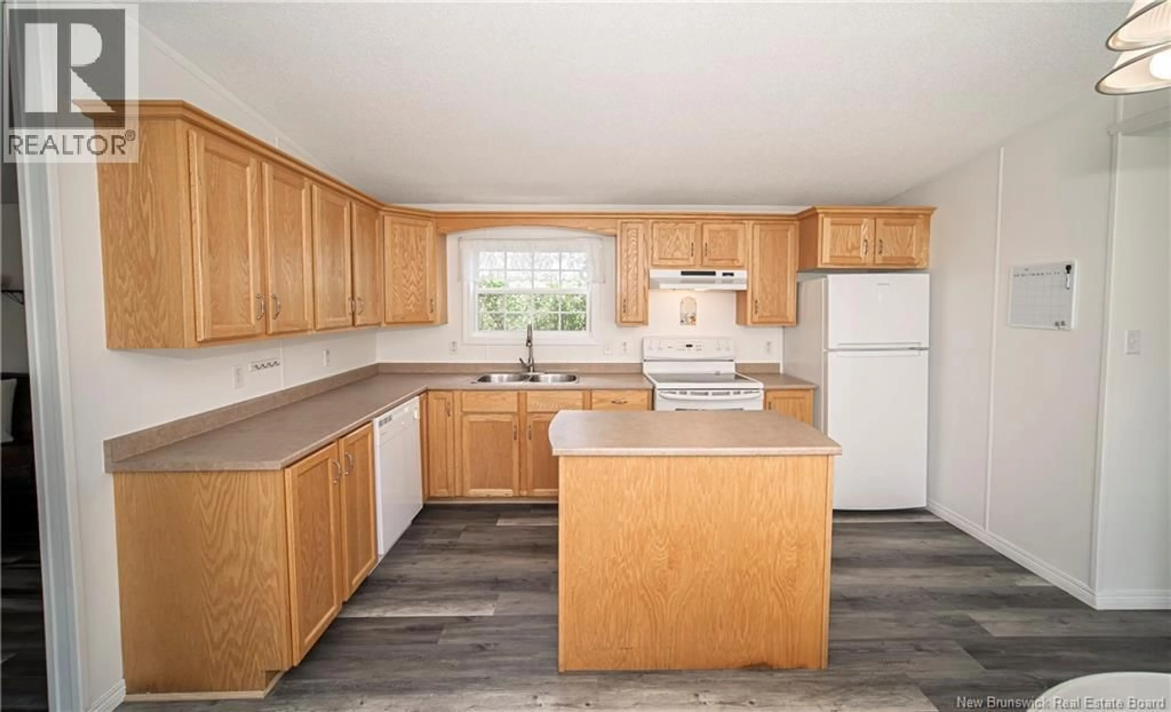 Standard kitchen, wood/laminate floor for 16 BURTON STREET, Burton New Brunswick E2V2Z1