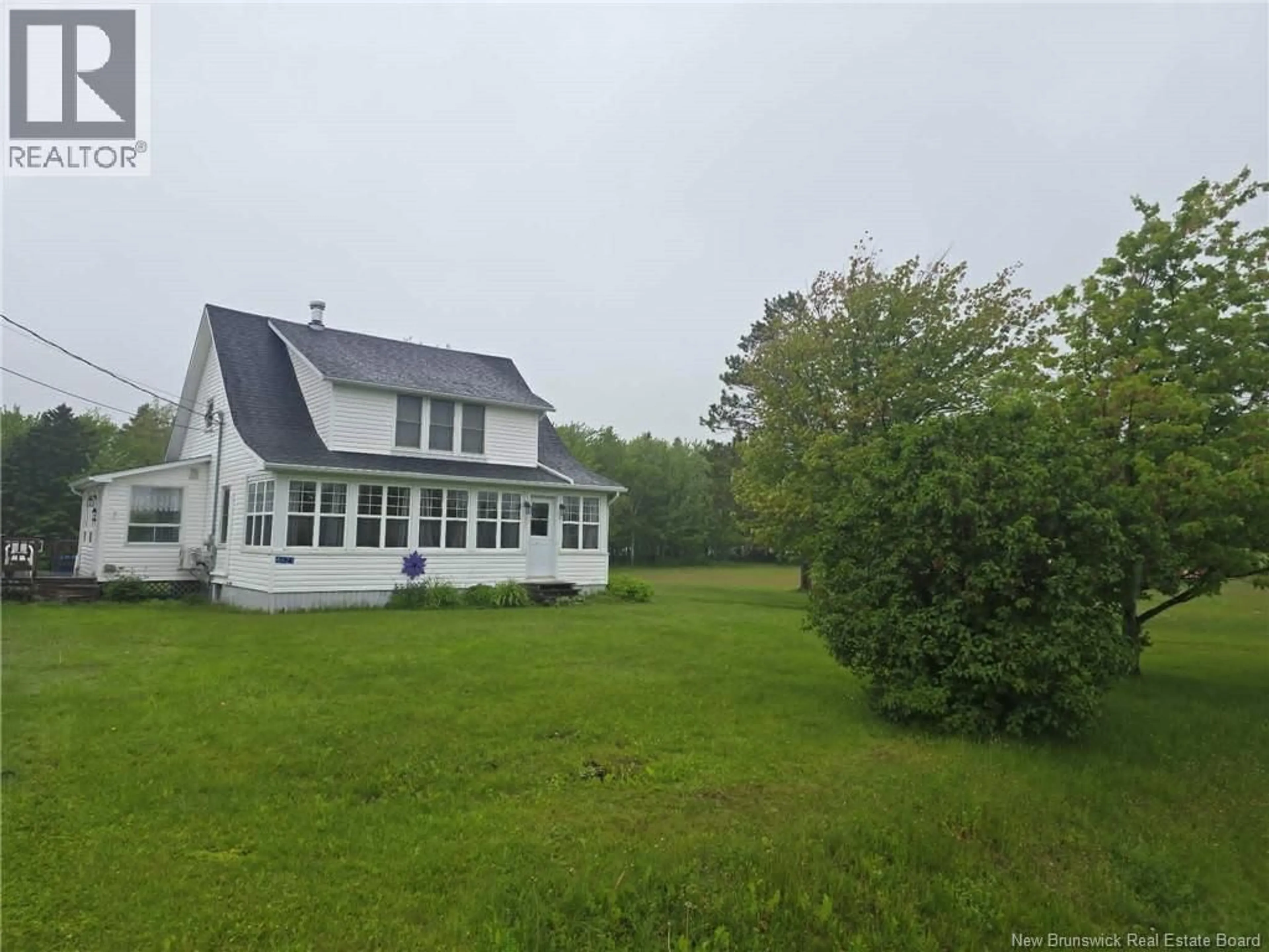 A pic from outside/outdoor area/front of a property/back of a property/a pic from drone, unknown for 4621 ROUTE 11 HWY, Tabusintac New Brunswick E9H1H5
