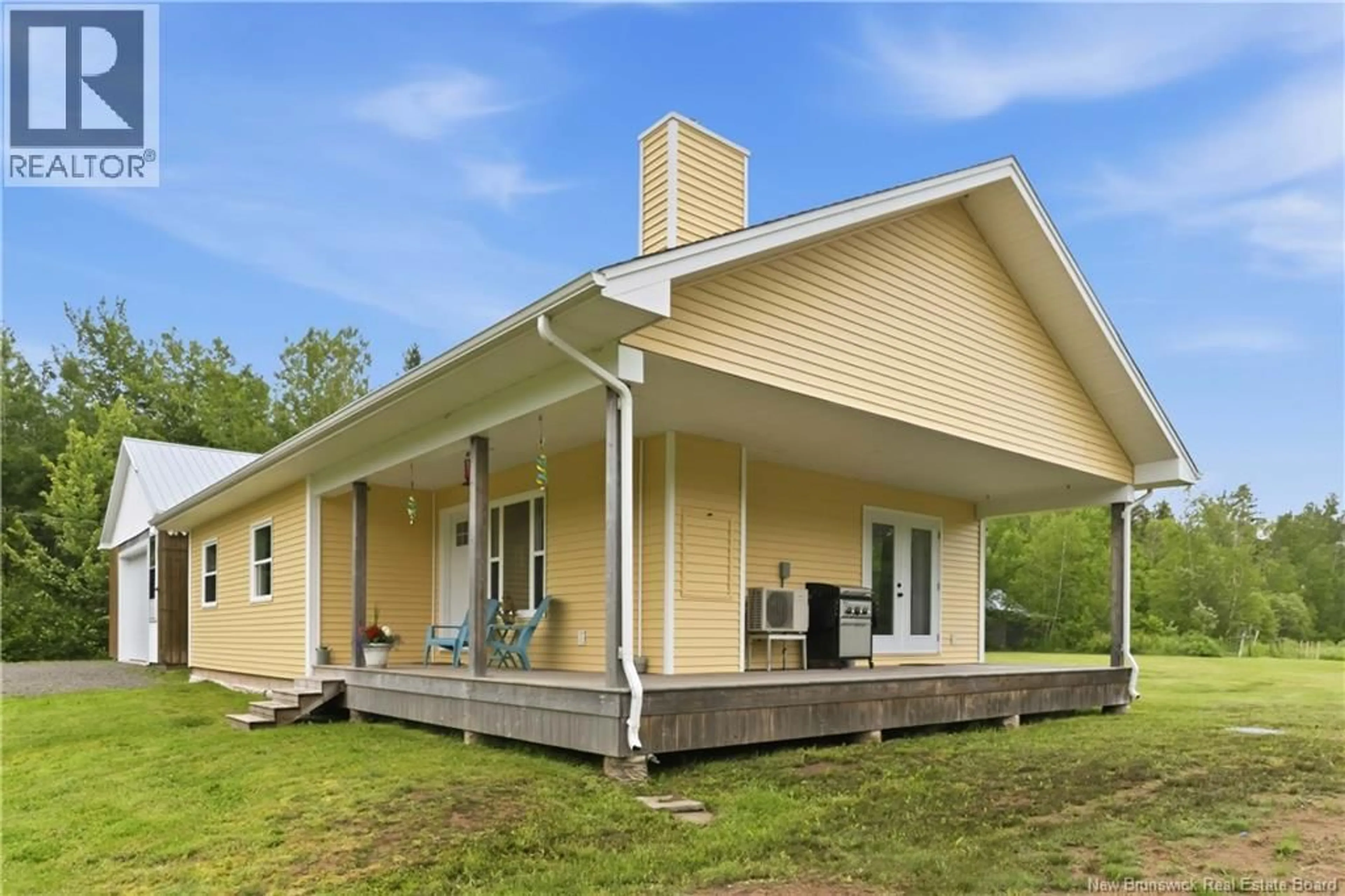 Home with vinyl exterior material, building for 831 SAINT ANDRE ROAD, Saint-Andre-LeBlanc New Brunswick E4P6C8