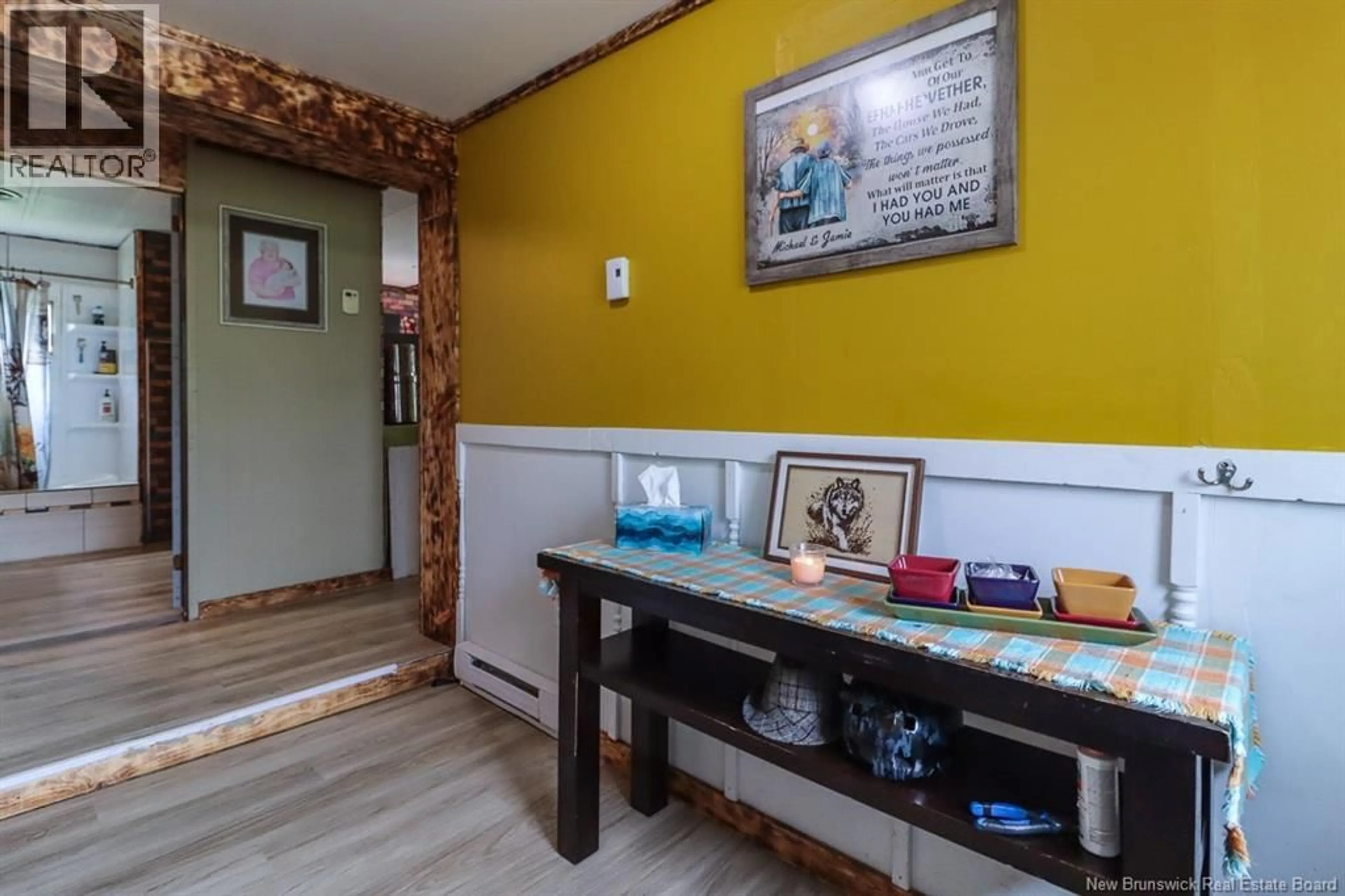 Indoor foyer for 7259 ROUTE 102, Grand Bay-Westfield New Brunswick E5M2L8