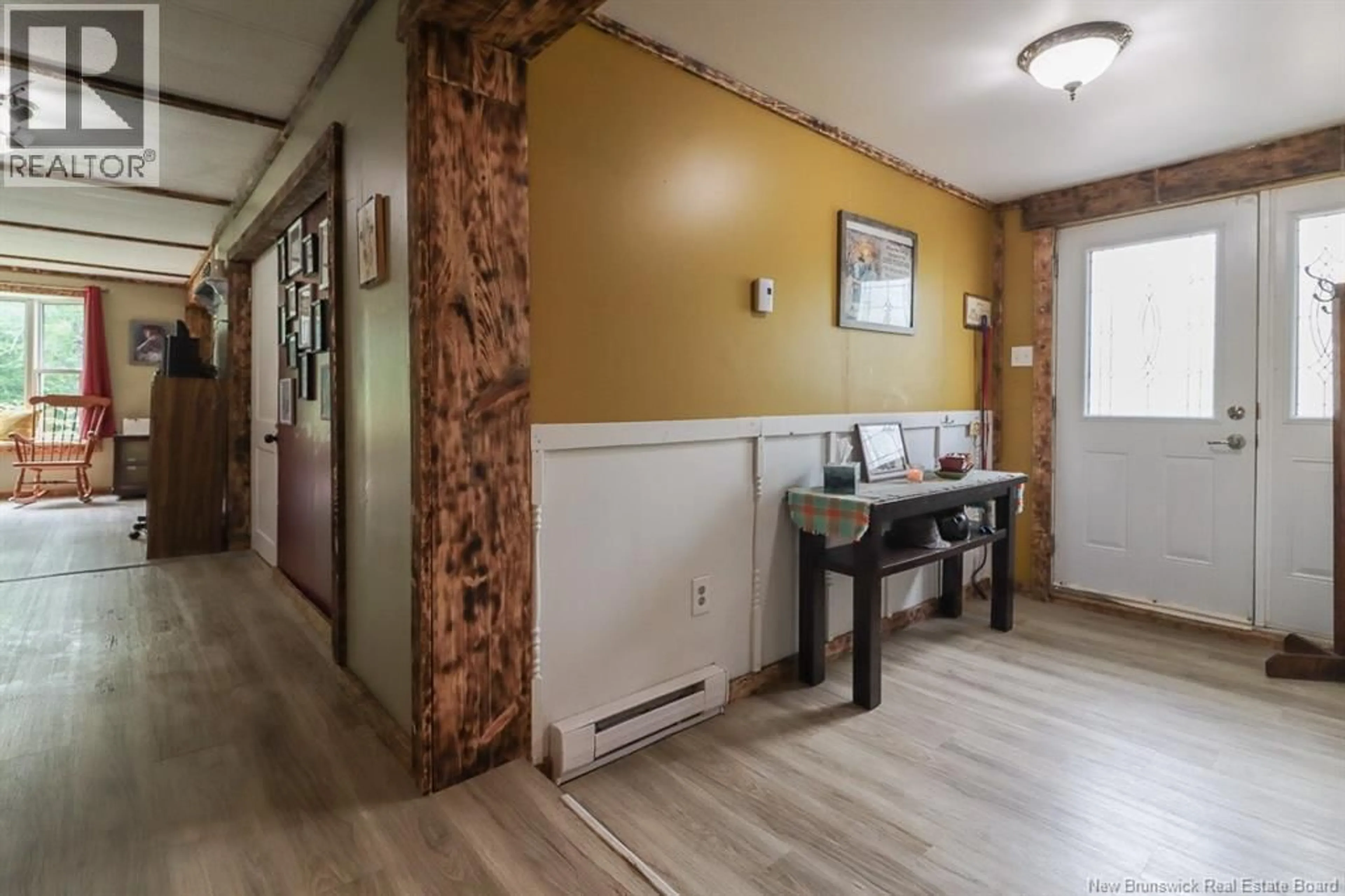 Indoor foyer for 7259 ROUTE 102, Grand Bay-Westfield New Brunswick E5M2L8