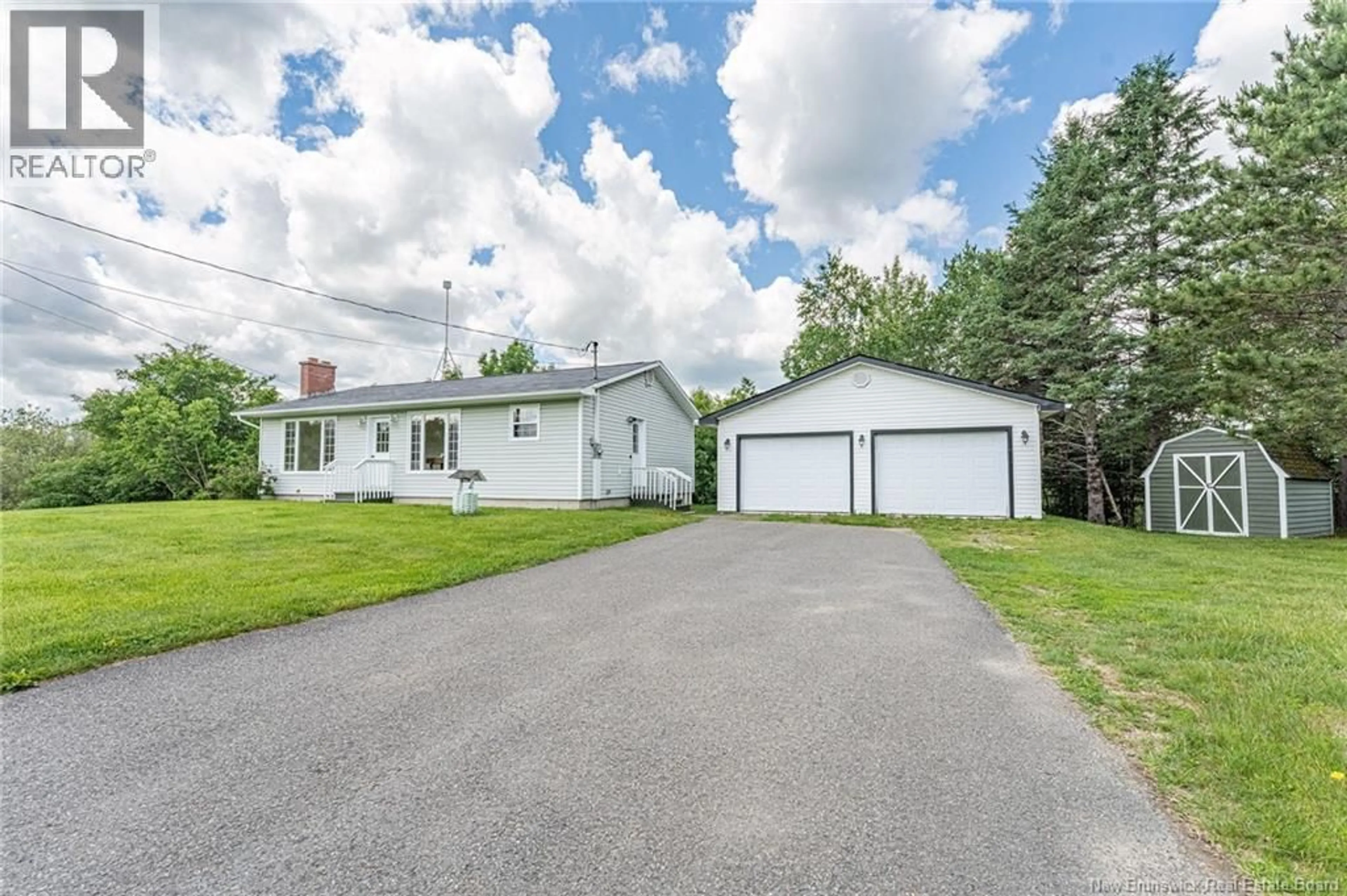 A pic from outside/outdoor area/front of a property/back of a property/a pic from drone, street for 160 ROUTE 3, New Market New Brunswick E6K2W2