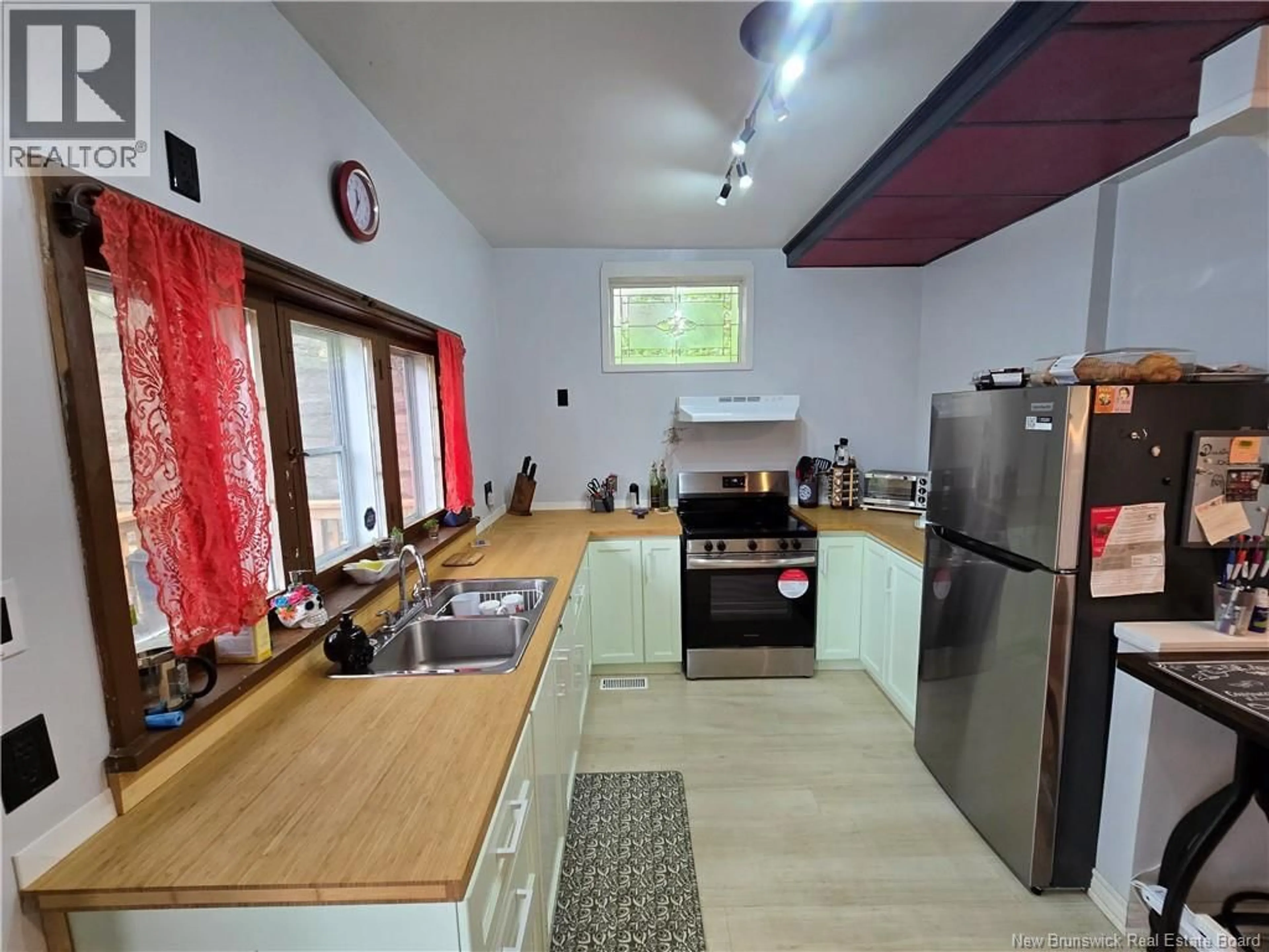 Standard kitchen, unknown for 666 KING, Bathurst New Brunswick E2A1R1