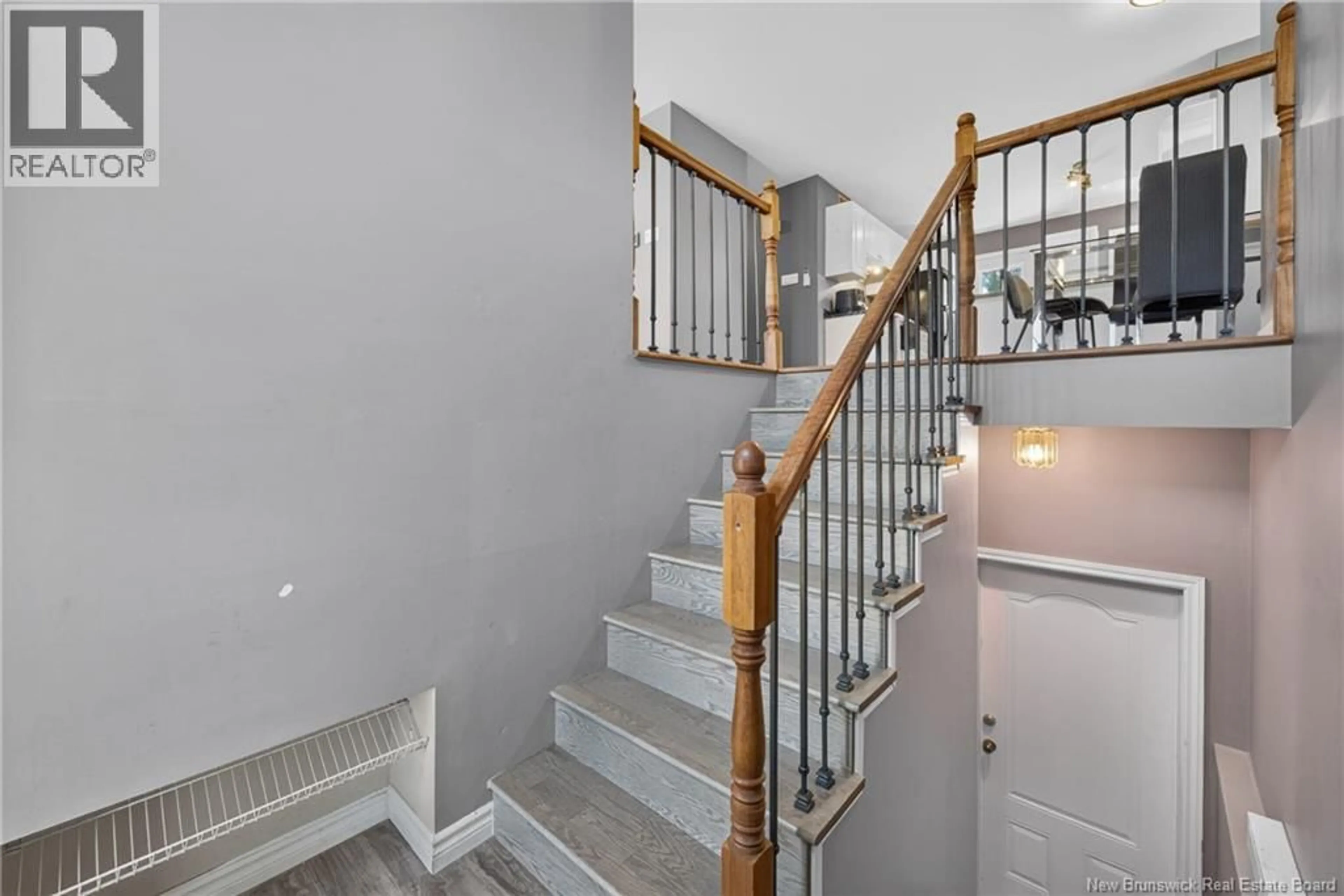Stairs for 103 THOMAS, Dieppe New Brunswick E1A5W2