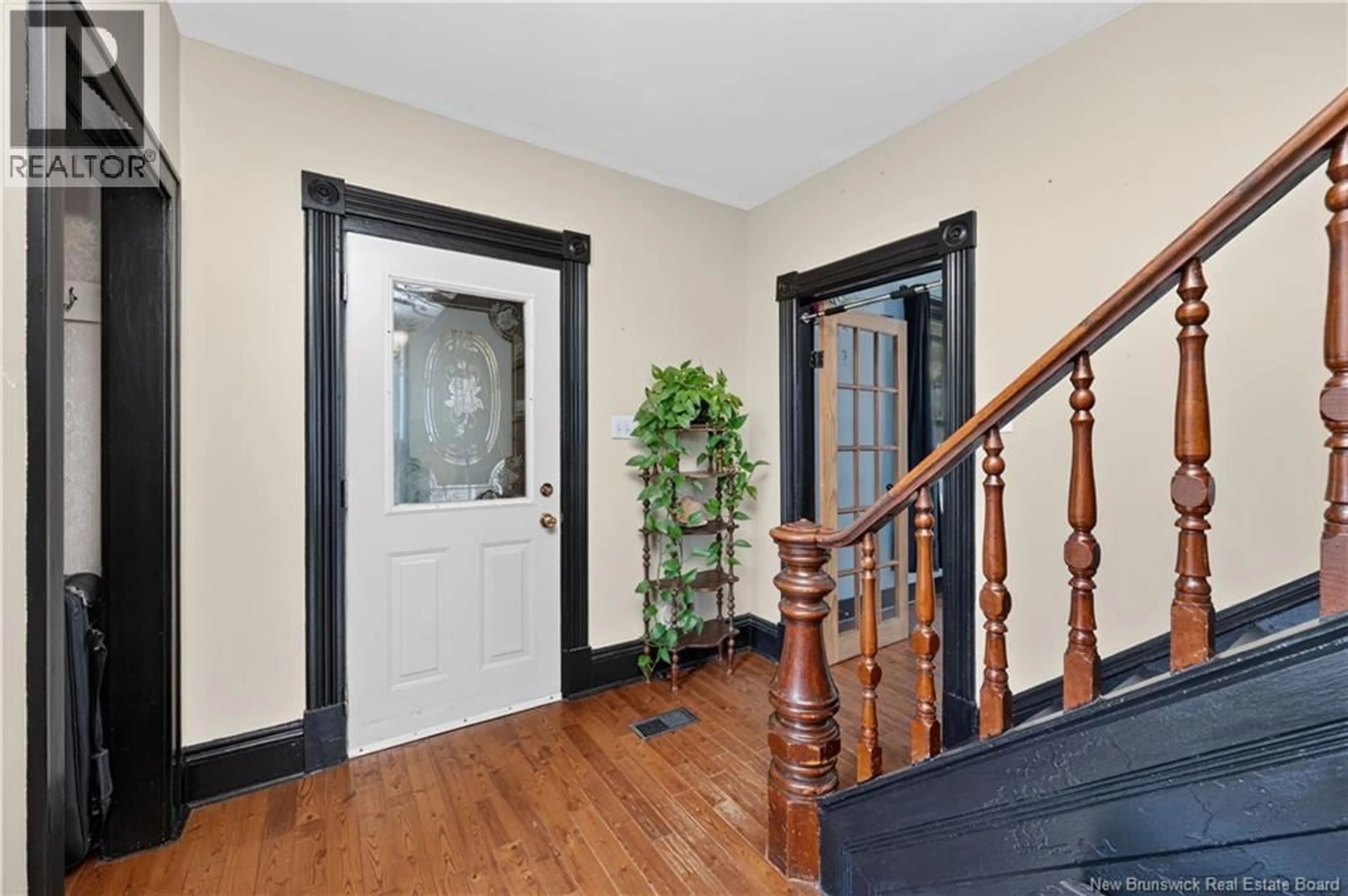 Indoor foyer for 62 ACADEMY STREET, Hillsborough New Brunswick E4H2R8