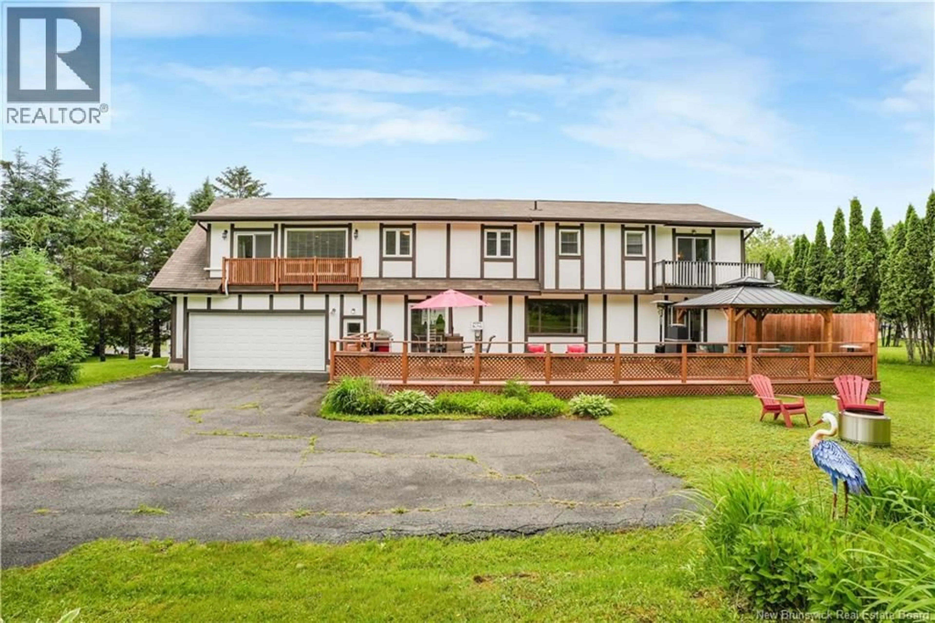 A pic from outside/outdoor area/front of a property/back of a property/a pic from drone, unknown for 15 DOYLE STREET, Nackawic New Brunswick E6G1E4