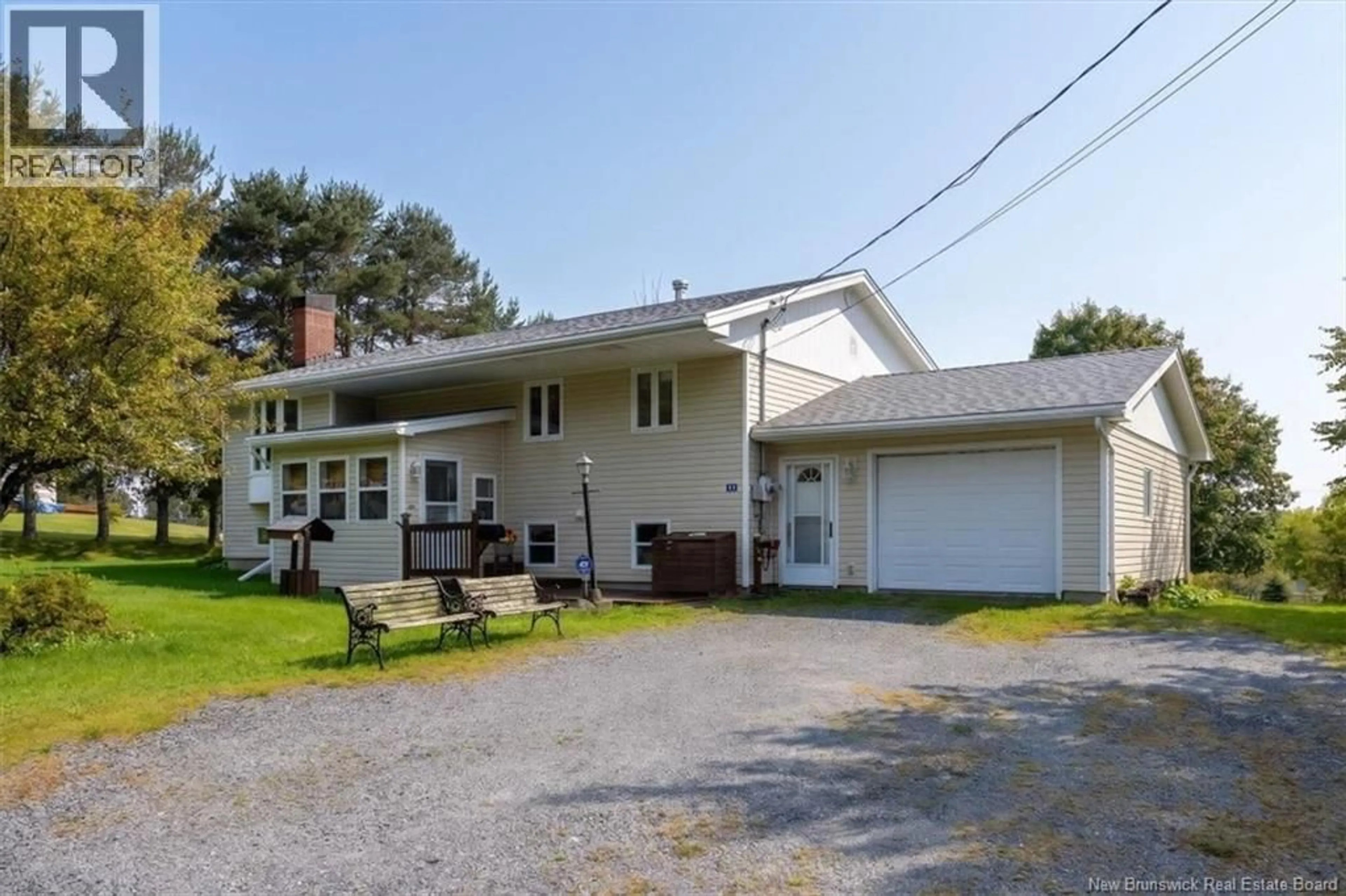 A pic from outside/outdoor area/front of a property/back of a property/a pic from drone, street for 35 REYNAR DRIVE, Quispamsis New Brunswick E2G1J9