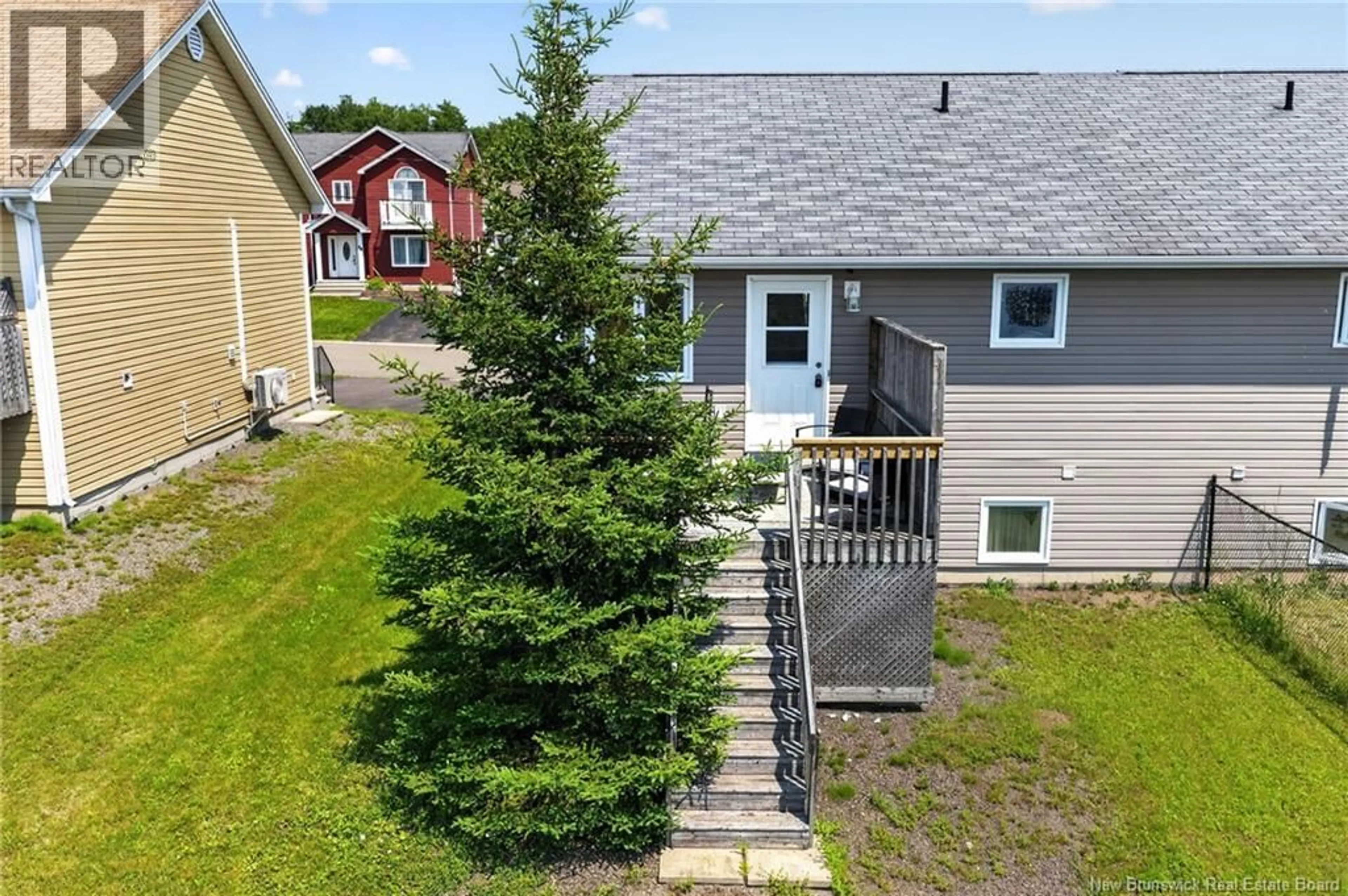 A pic from outside/outdoor area/front of a property/back of a property/a pic from drone, unknown for 46 TANYA, Moncton New Brunswick E1E4W5