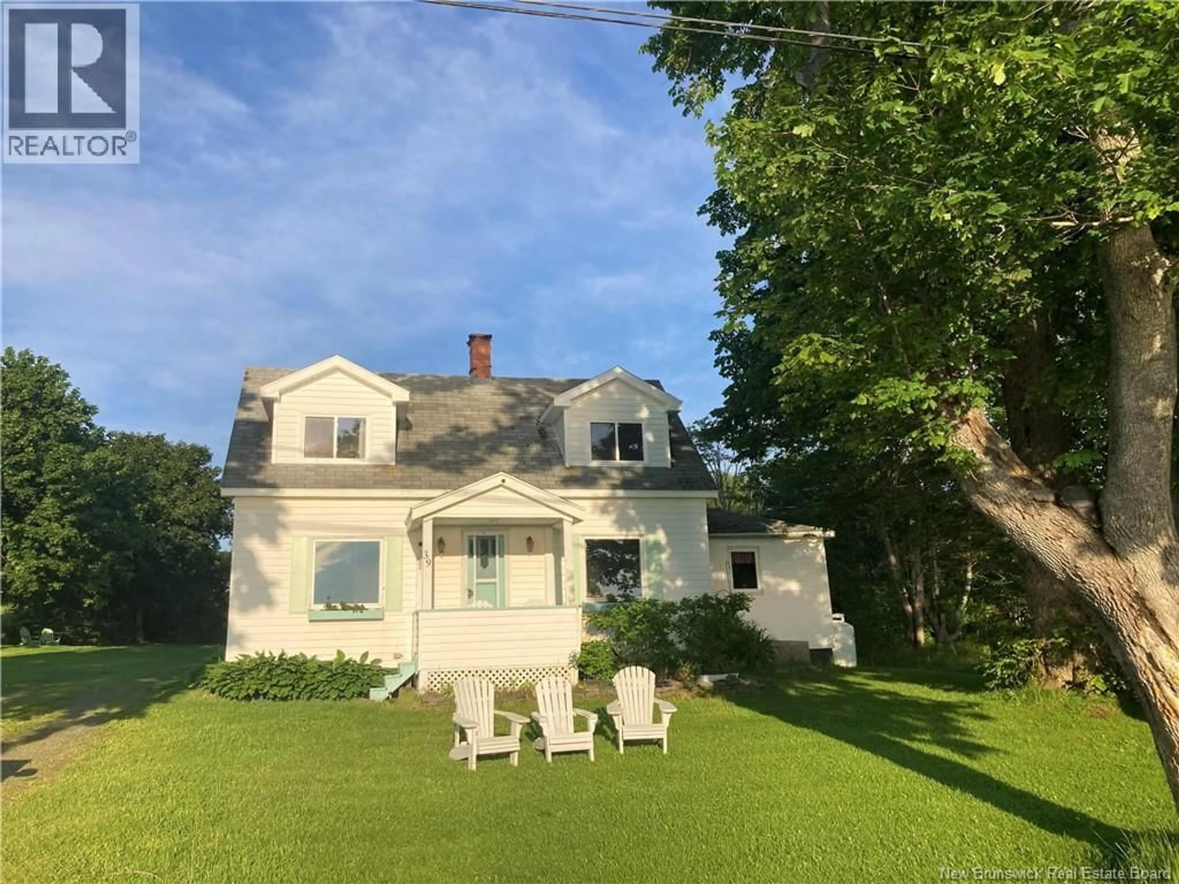 A pic from outside/outdoor area/front of a property/back of a property/a pic from drone, unknown for 39 COOKS POINT ROAD, Wilsons Beach New Brunswick E5E1V4