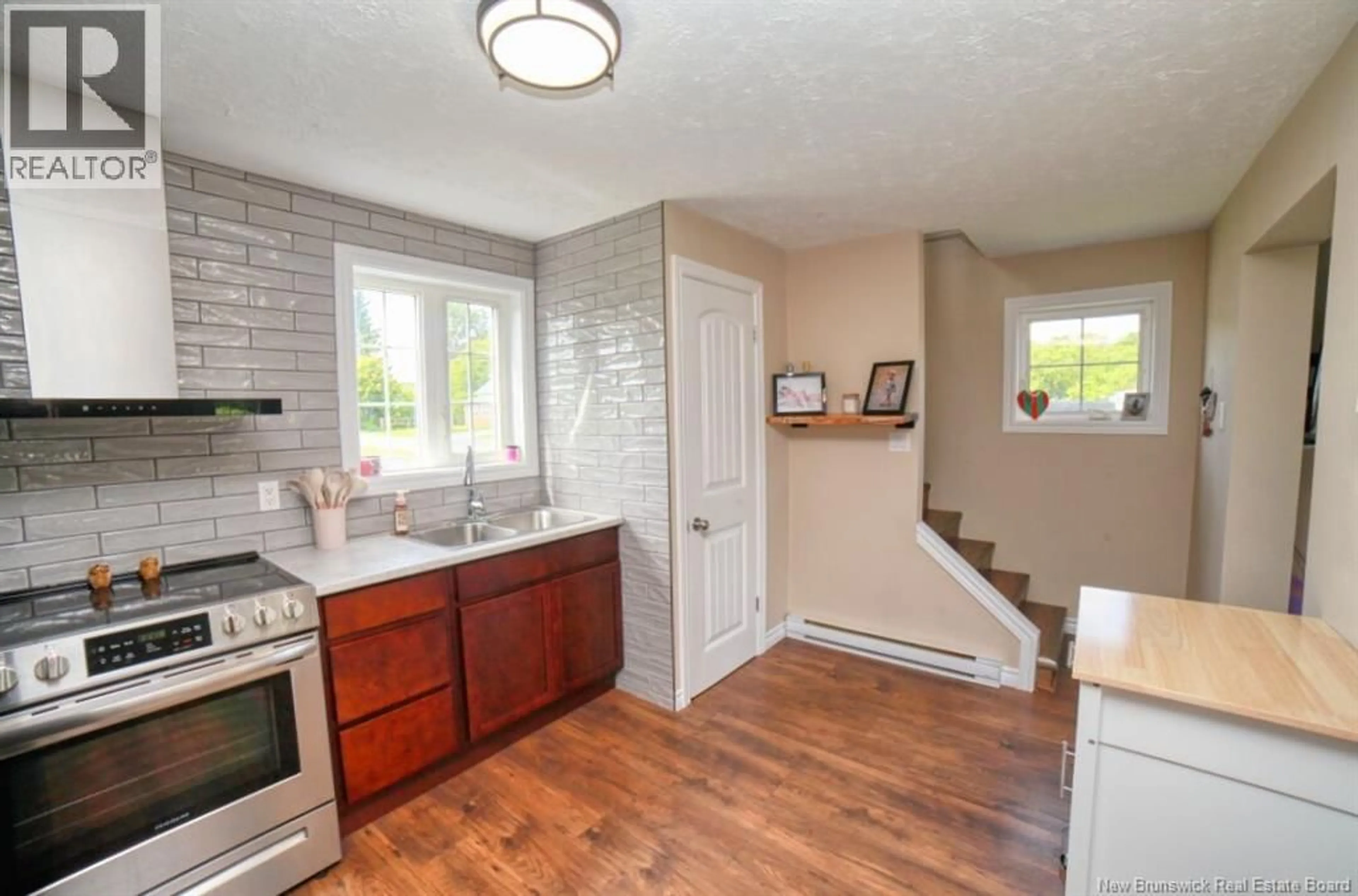Open concept kitchen, ceramic/tile floor for 250 RAYMOND, Bathurst New Brunswick E2A2V9