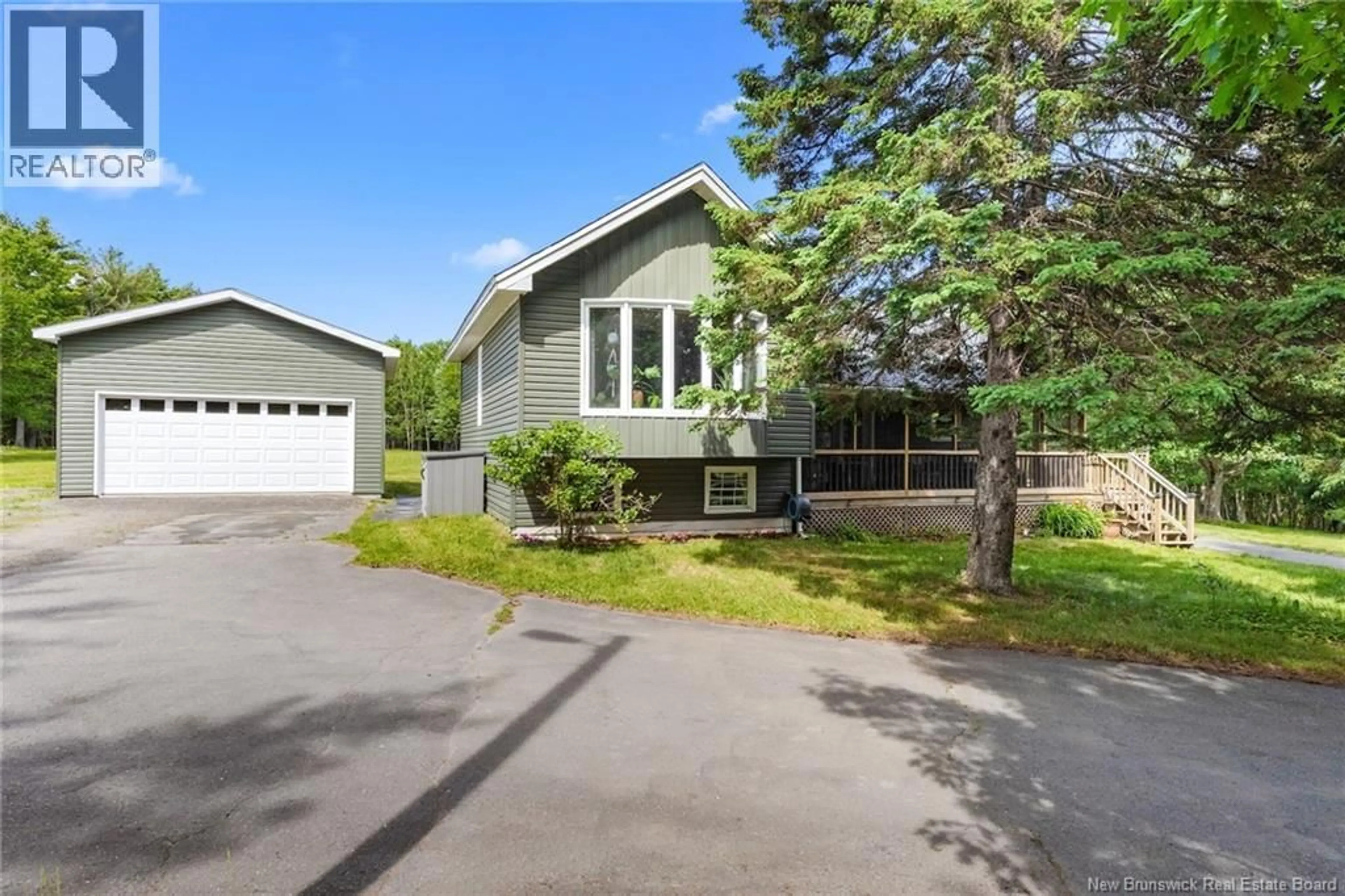 A pic from outside/outdoor area/front of a property/back of a property/a pic from drone, unknown for 1959 ROUTE 690, Douglas Harbour New Brunswick E3B1W1