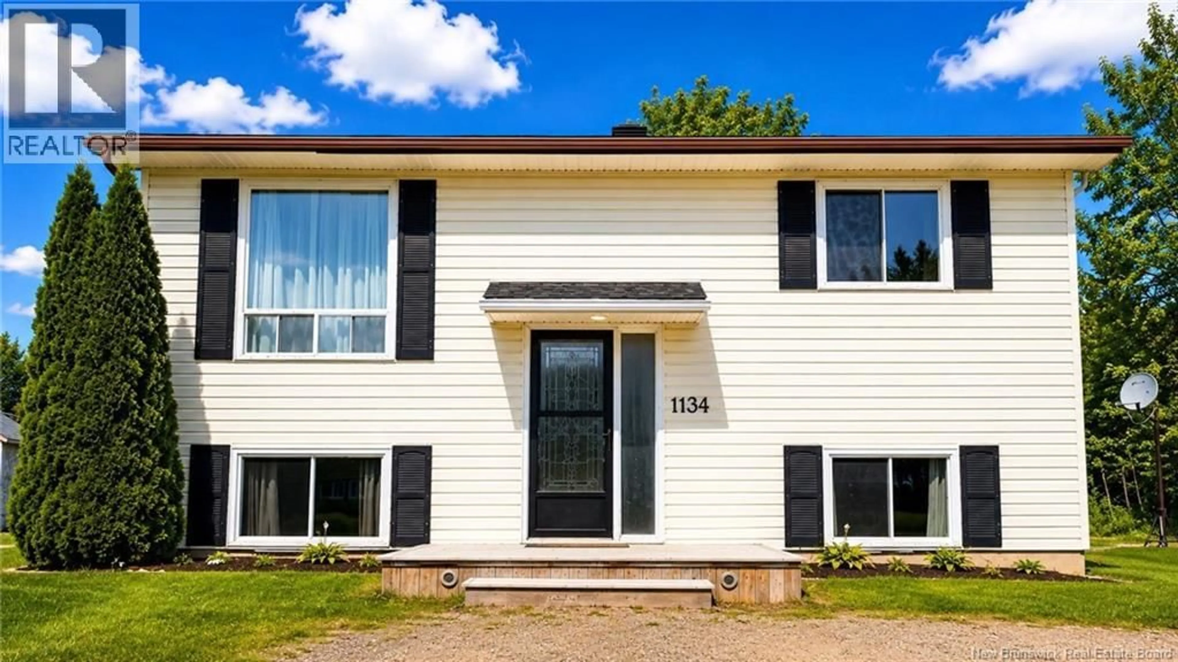 Home with vinyl exterior material, building for 1134 CHEMIN ROBERTVILLE CHEMIN, Robertville New Brunswick E8K2P5