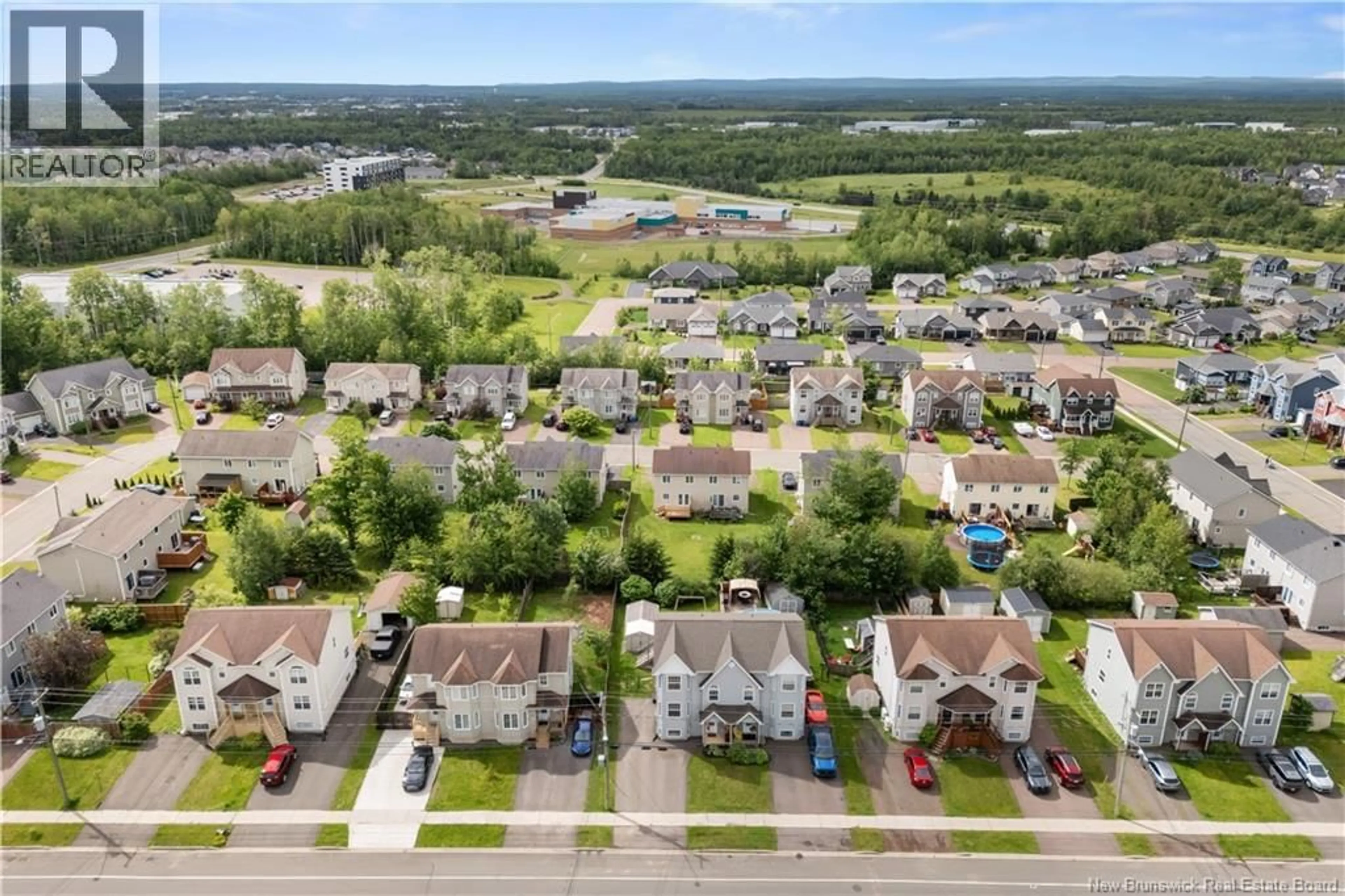 A pic from outside/outdoor area/front of a property/back of a property/a pic from drone, street for 485 EVERGREEN DRIVE, Moncton New Brunswick E1G0L1