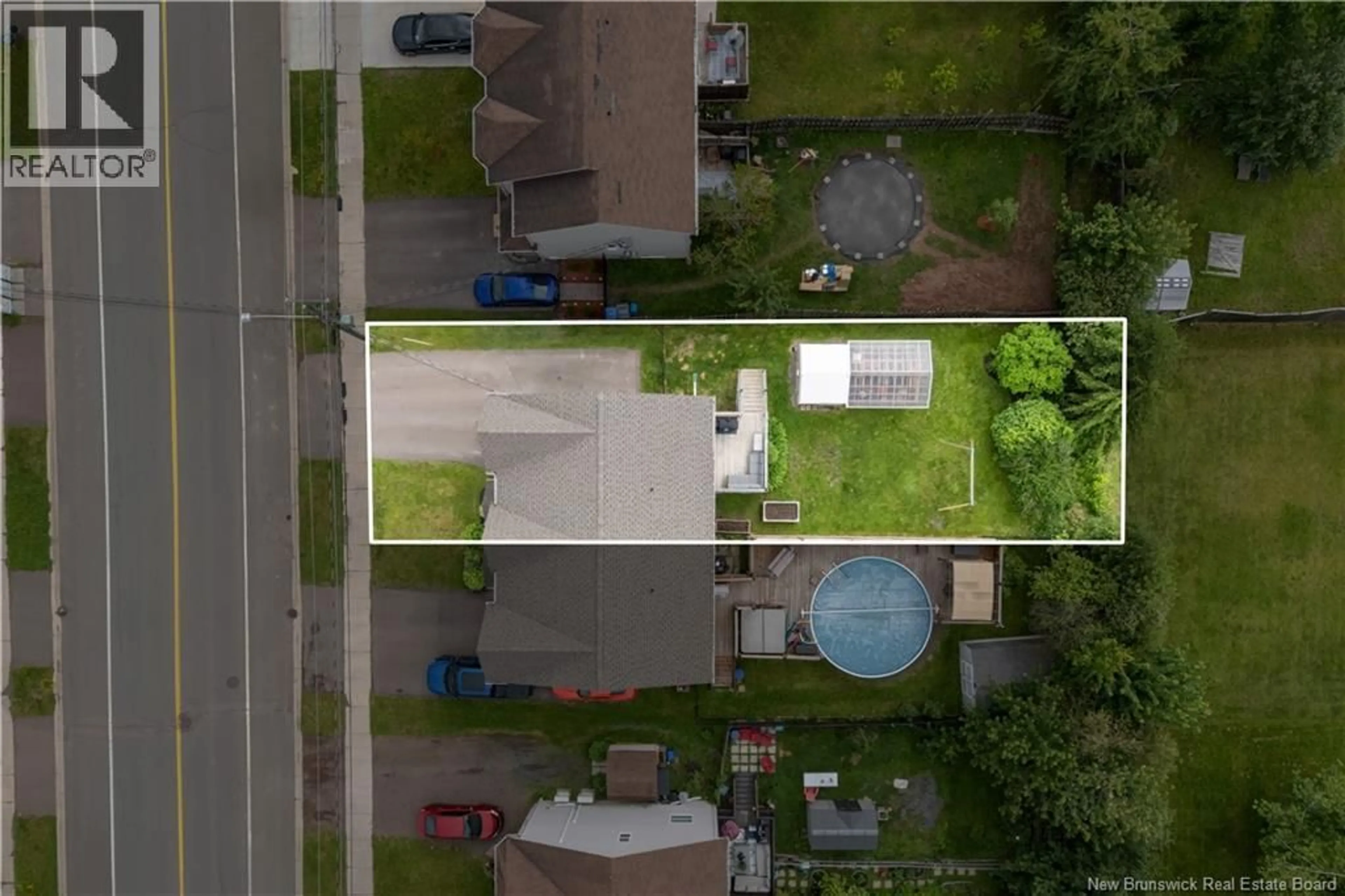 A pic from outside/outdoor area/front of a property/back of a property/a pic from drone, street for 485 EVERGREEN DRIVE, Moncton New Brunswick E1G0L1