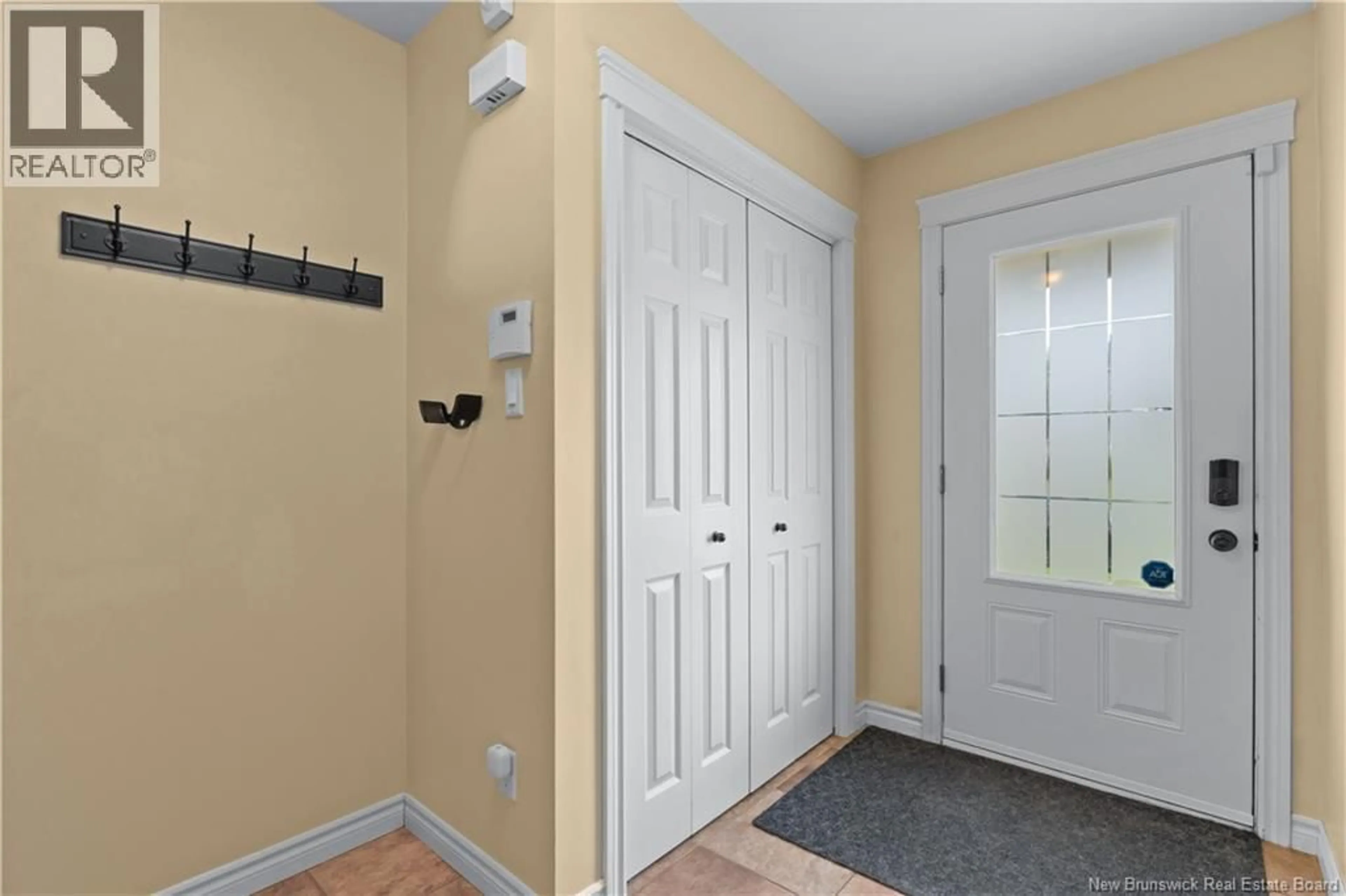 Indoor entryway for 485 EVERGREEN DRIVE, Moncton New Brunswick E1G0L1