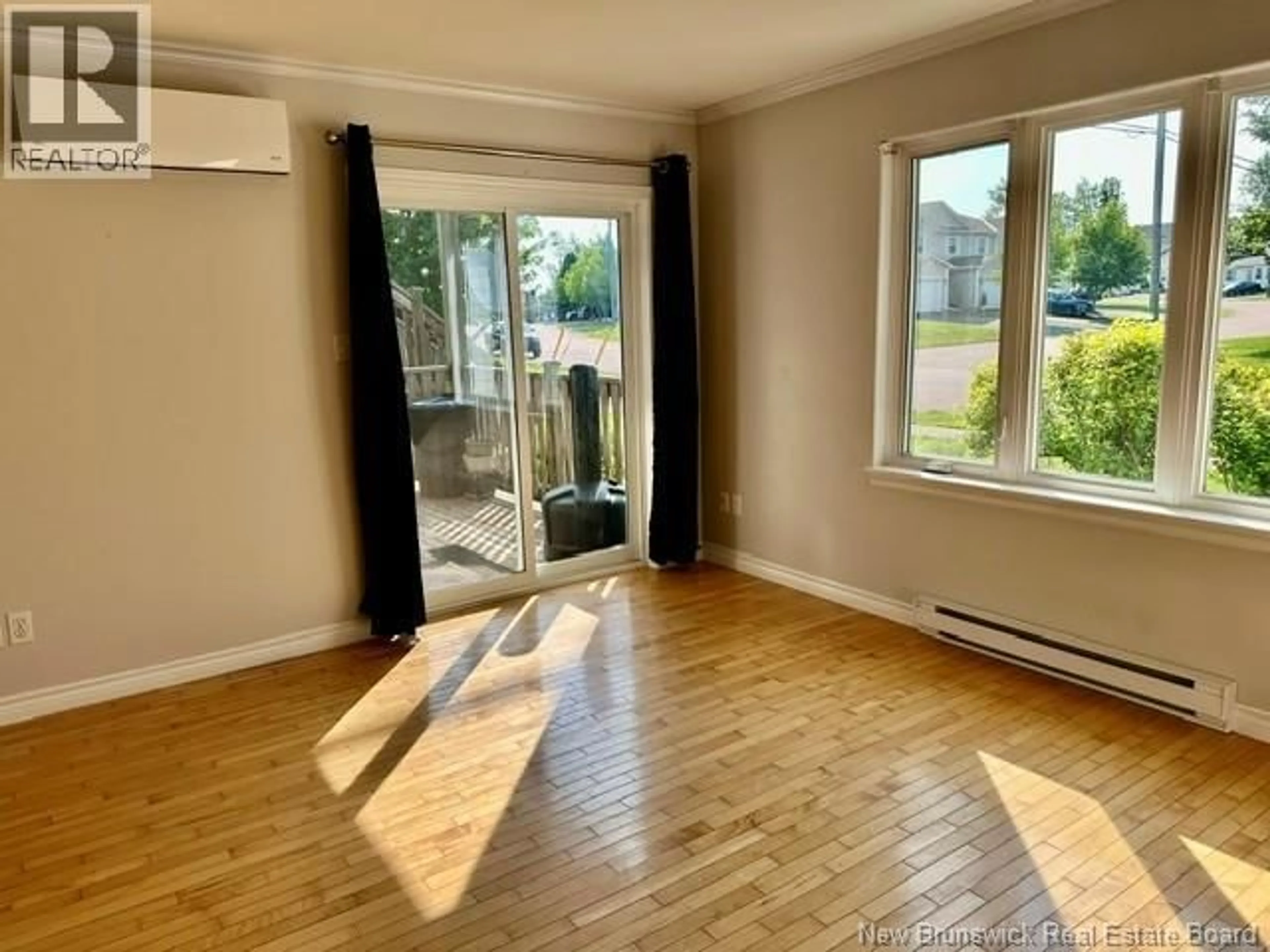 A pic of a room for 5 - 20 DAMIEN, Dieppe New Brunswick E1A7S9