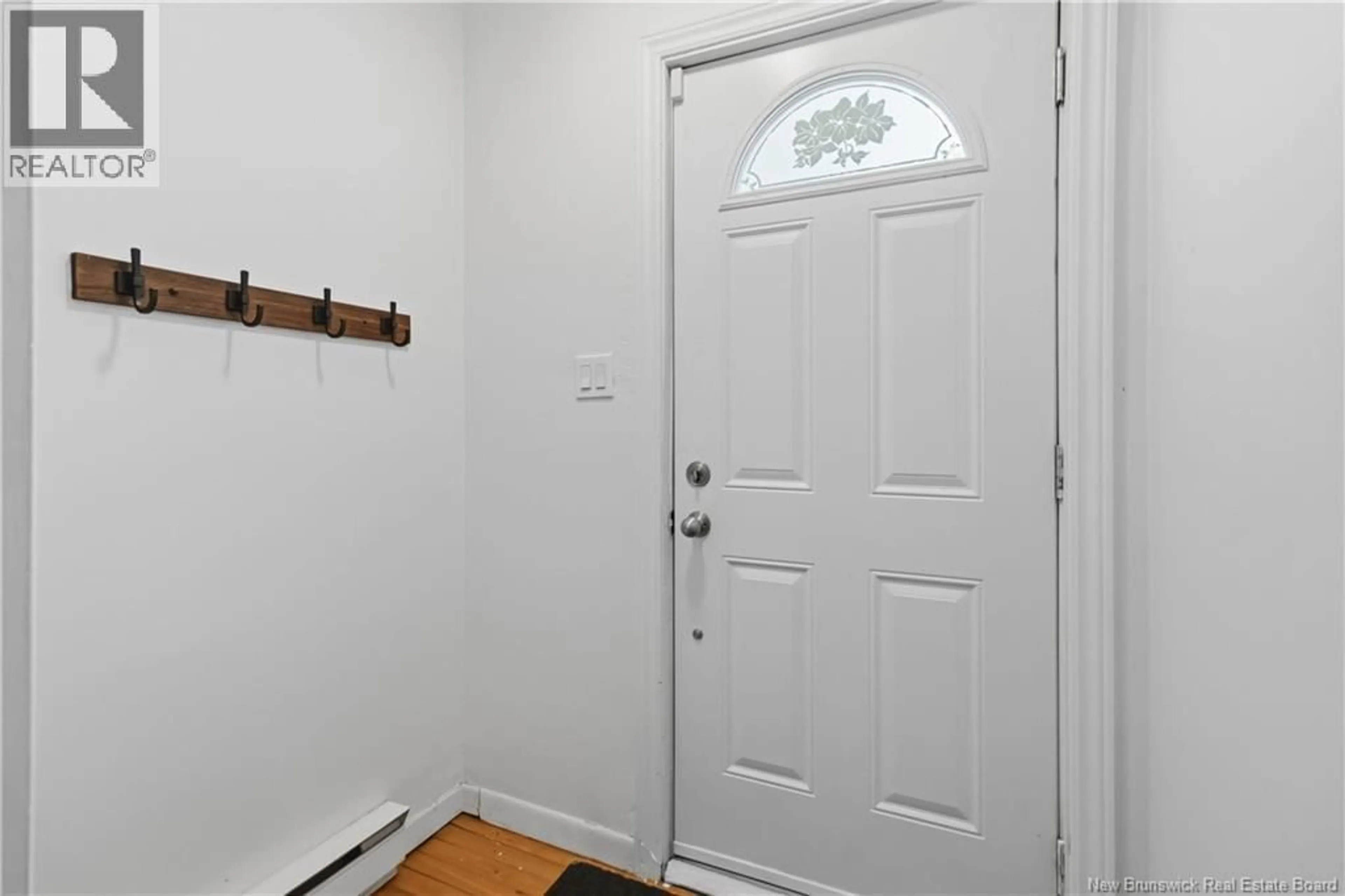Indoor entryway for 41 HIGHLANDVIEW ROAD, Moncton New Brunswick E1A2L1