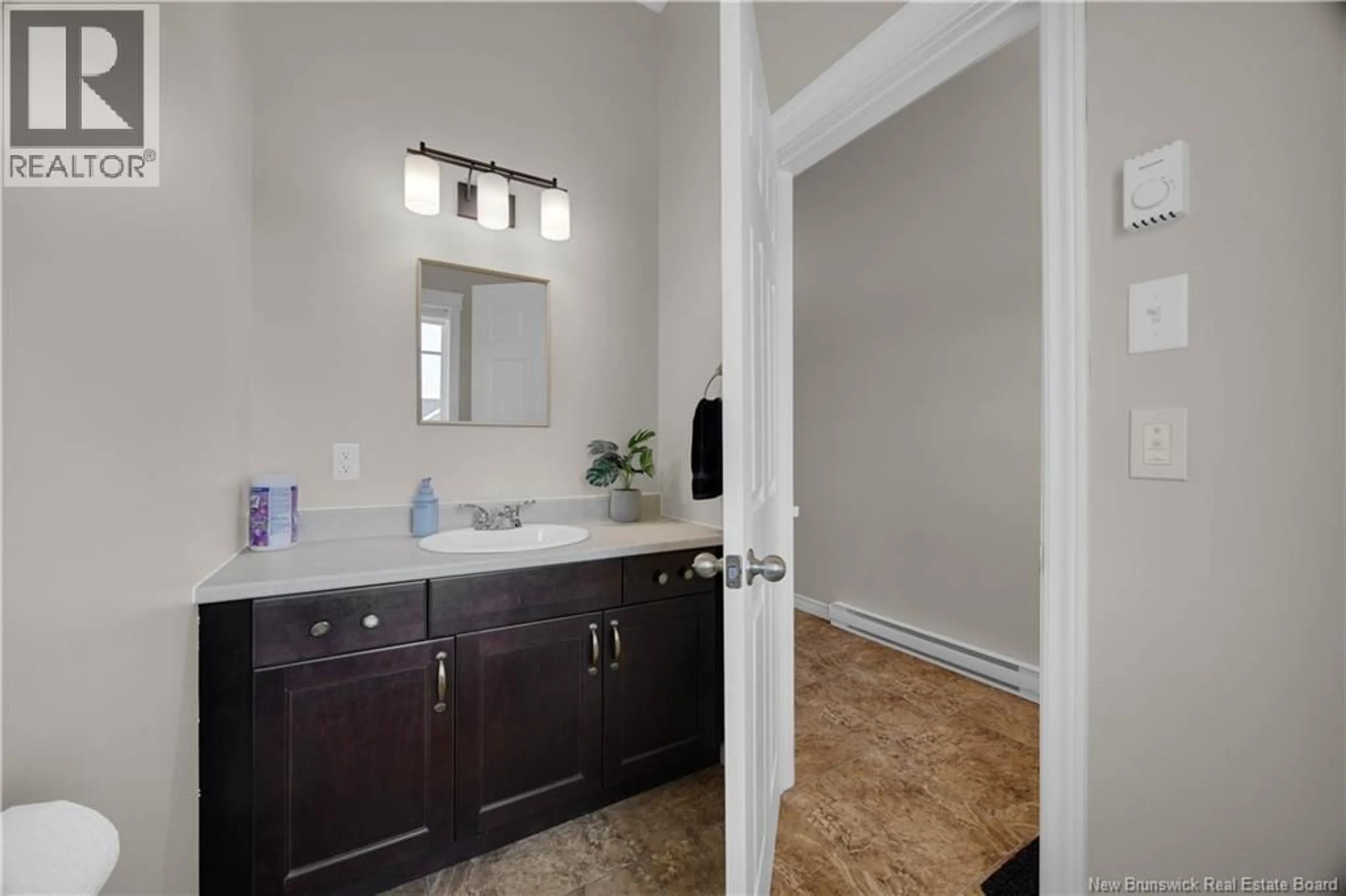 Standard bathroom, ceramic/tile floor for 20 WILD FOX DRIVE, Saint John New Brunswick E2M0G1