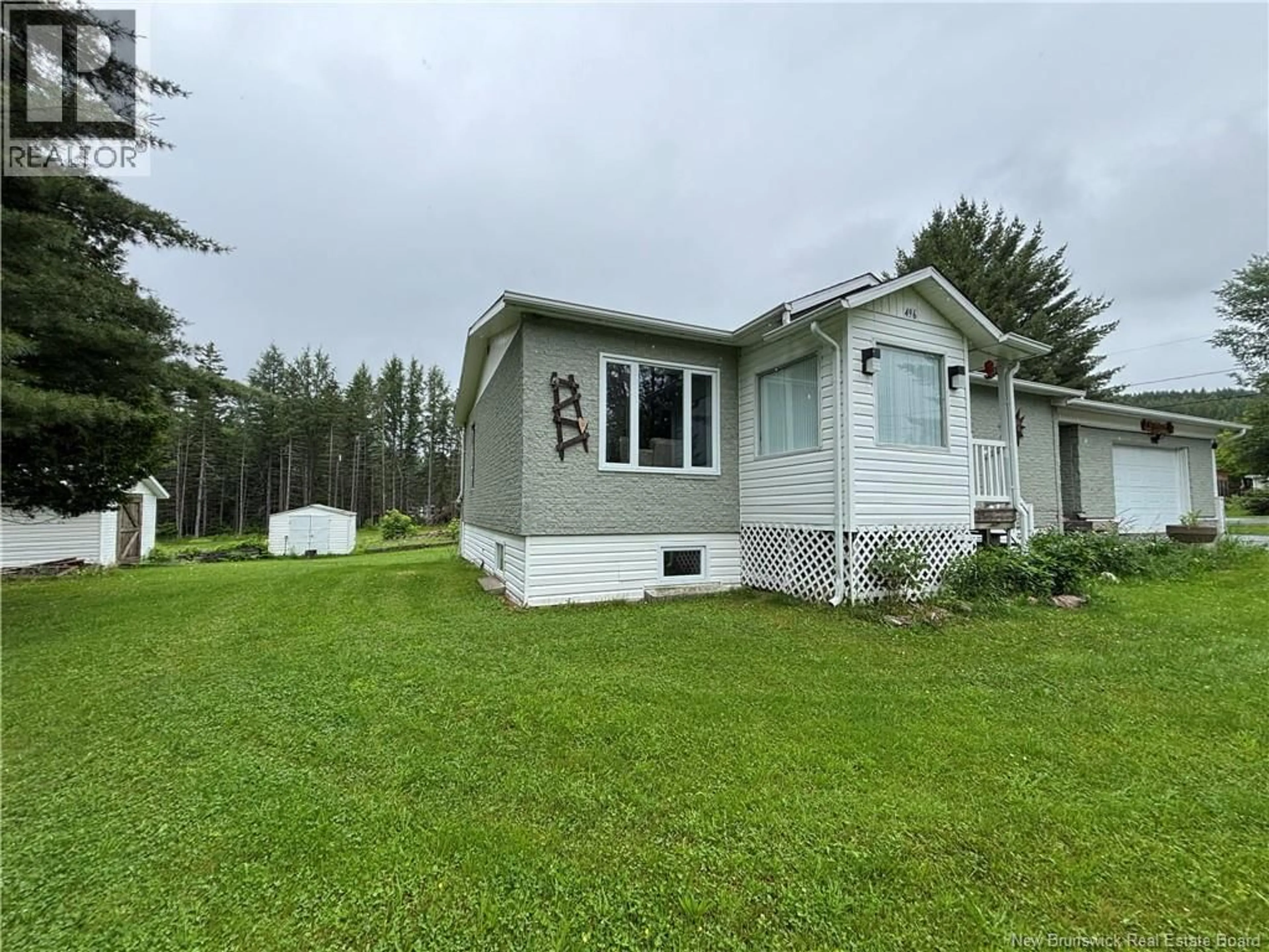 Home with vinyl exterior material, water/lake/river/ocean view for 496 2EME, Saint-Joseph-De-Madawaska New Brunswick E7B2L1