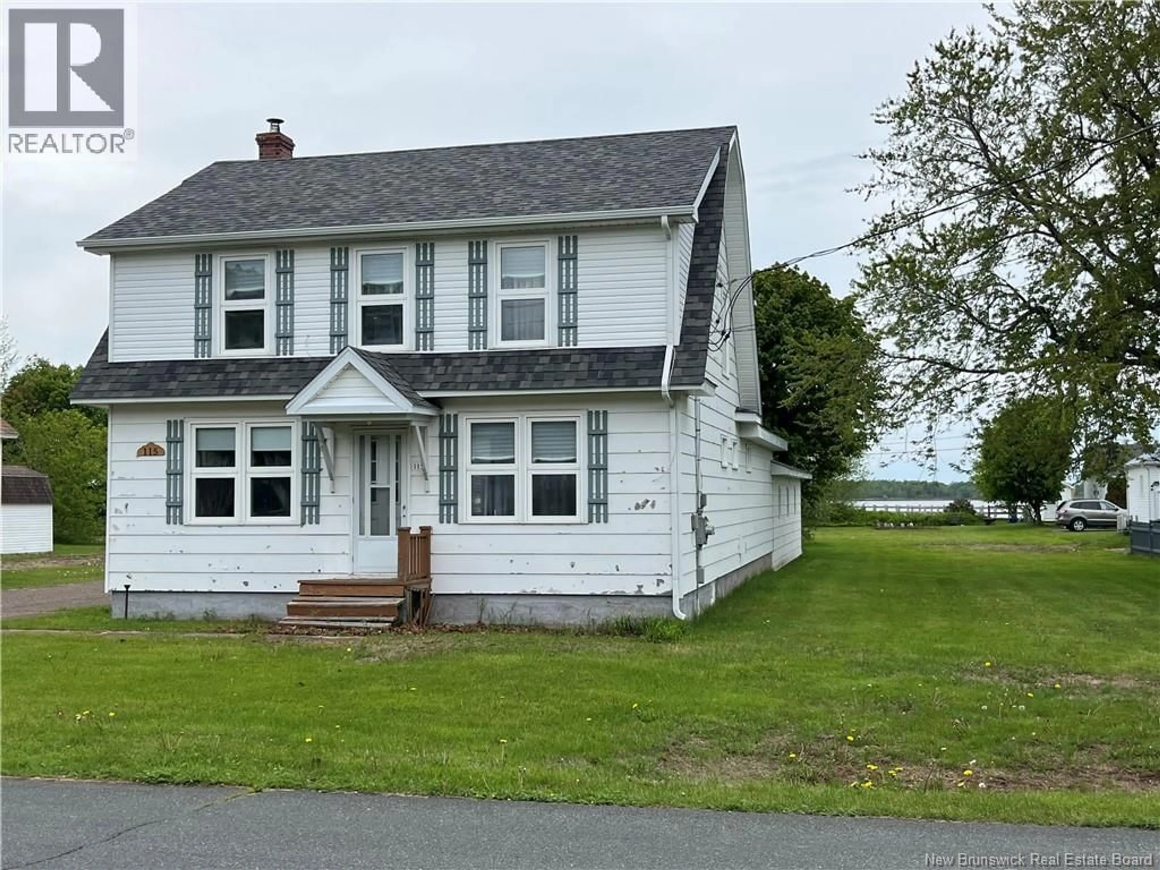 Home with vinyl exterior material, water/lake/river/ocean view for 115 DEGRACE, Shippagan New Brunswick E8S1H7