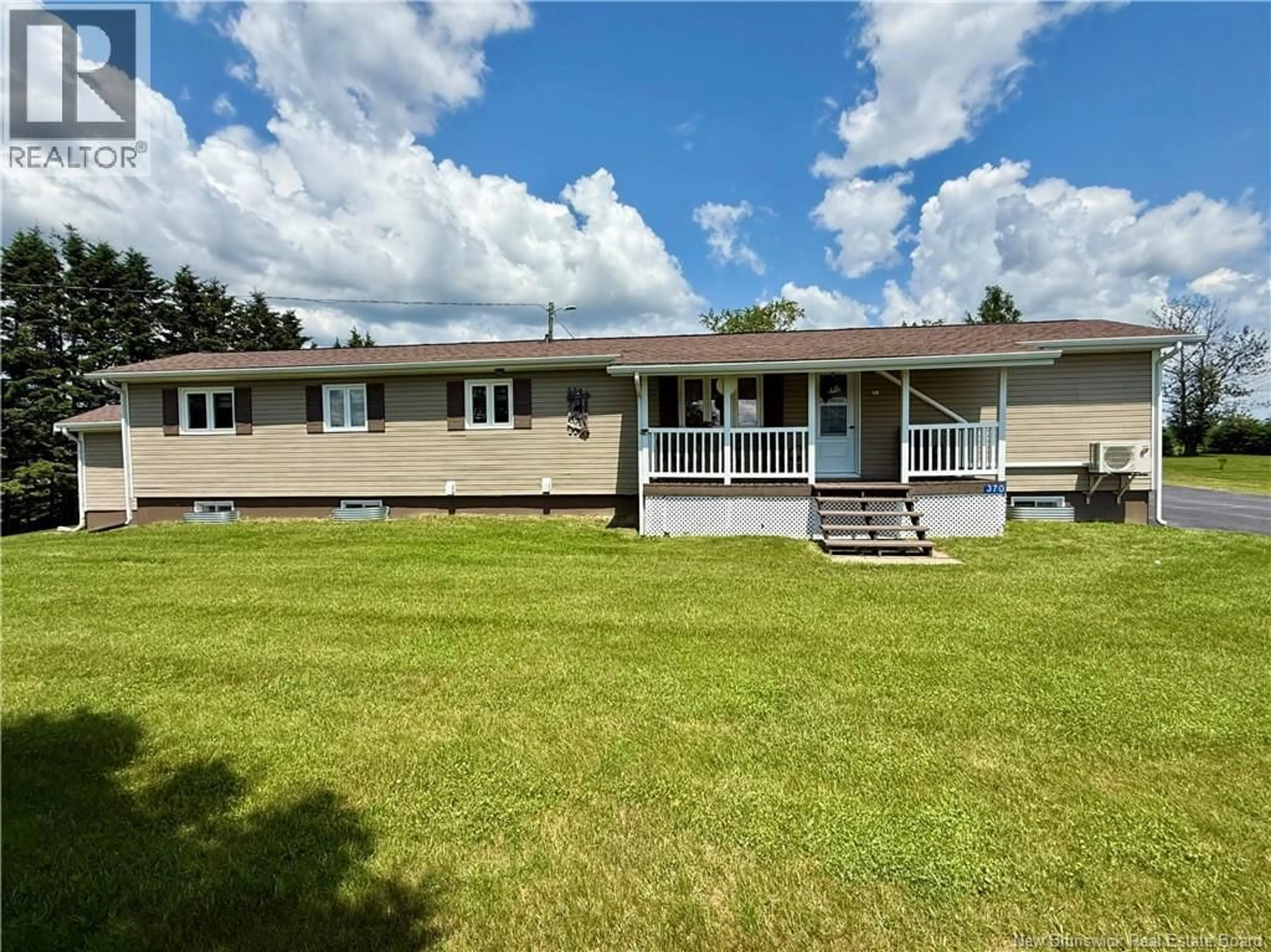 A pic from outside/outdoor area/front of a property/back of a property/a pic from drone, unknown for 370 CH DE L'EGLISE, Saint-André New Brunswick E3Y2X5