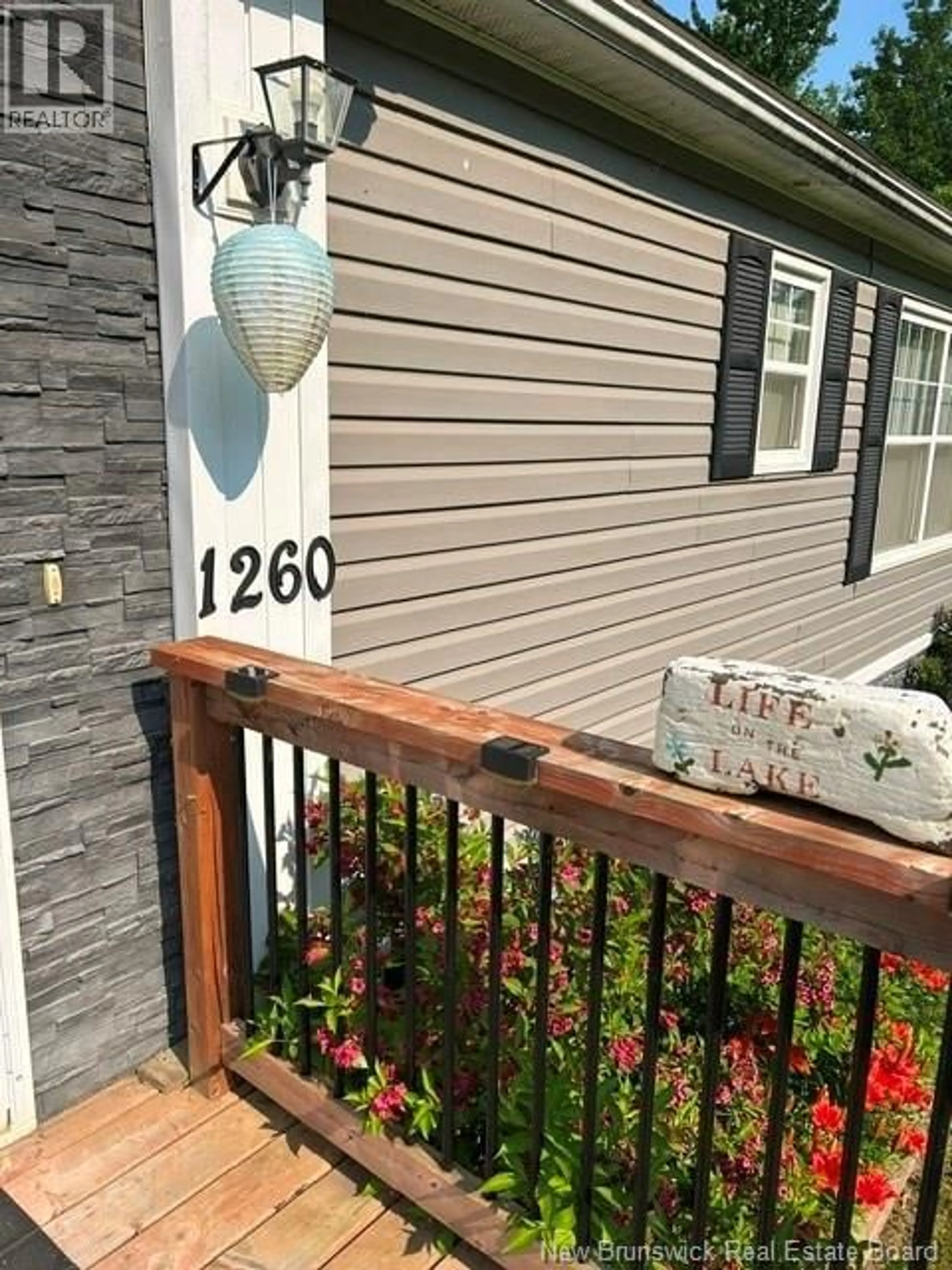 Home with vinyl exterior material, unknown for 1260 ROUTE 565, Moose Mountain New Brunswick E7J1S2