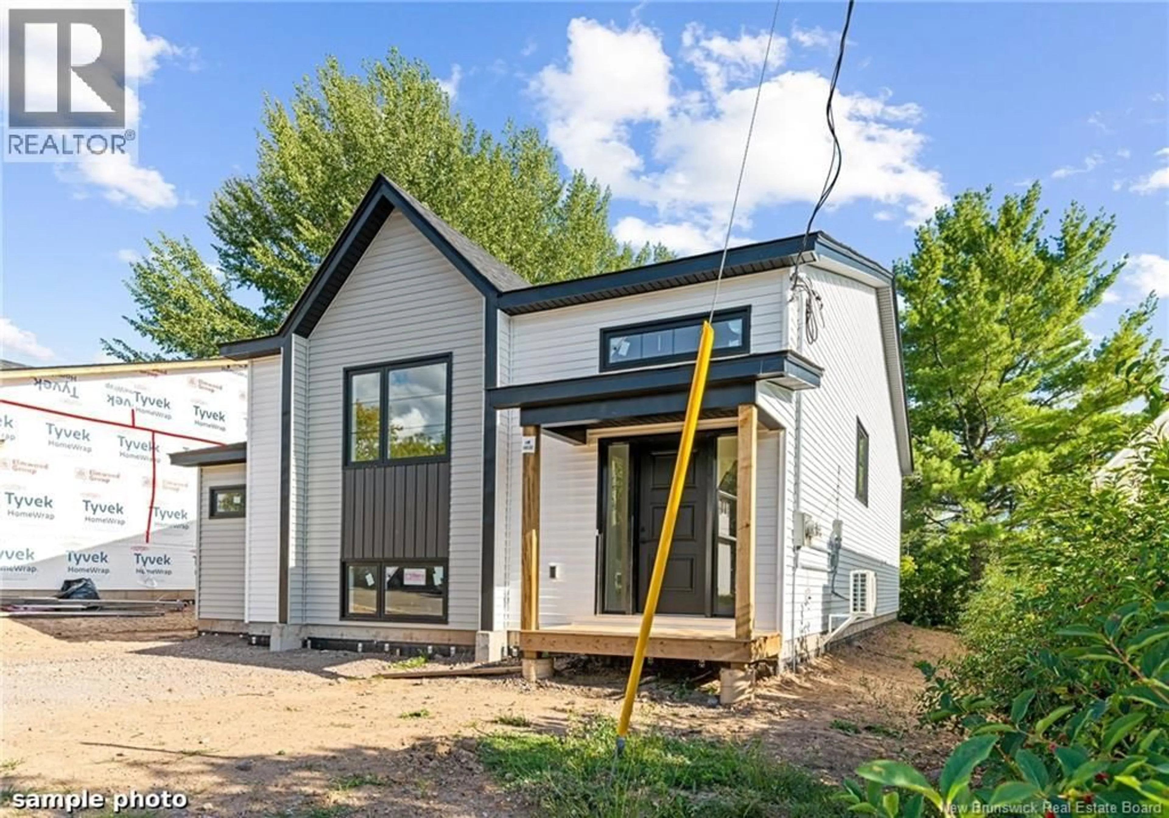 Home with vinyl exterior material, street for 47 MANSFIELD, Moncton New Brunswick E1A2V8
