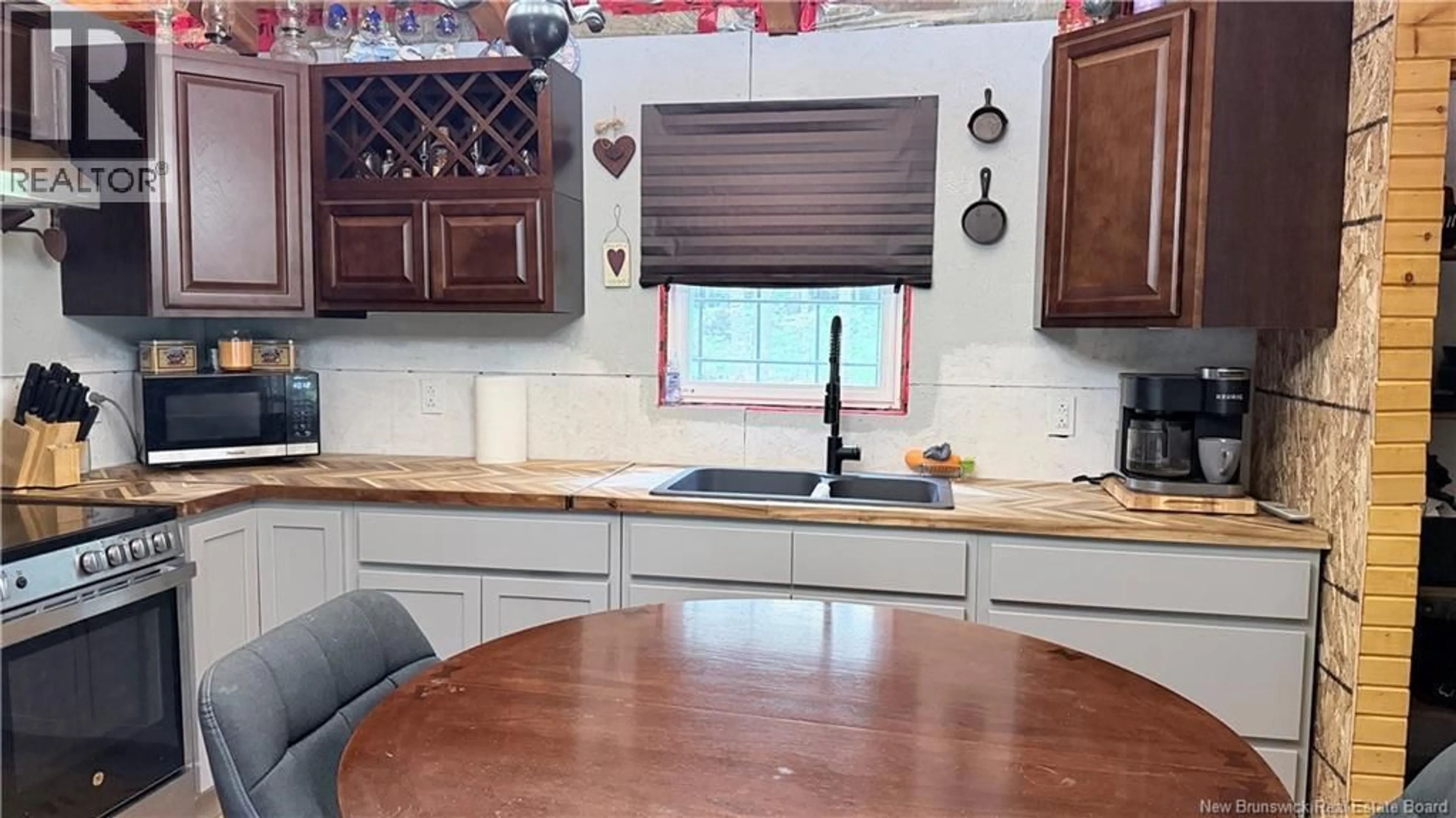 Standard kitchen, unknown for 720 ENTERPRISE ROAD, Enterprise New Brunswick E7G1M3