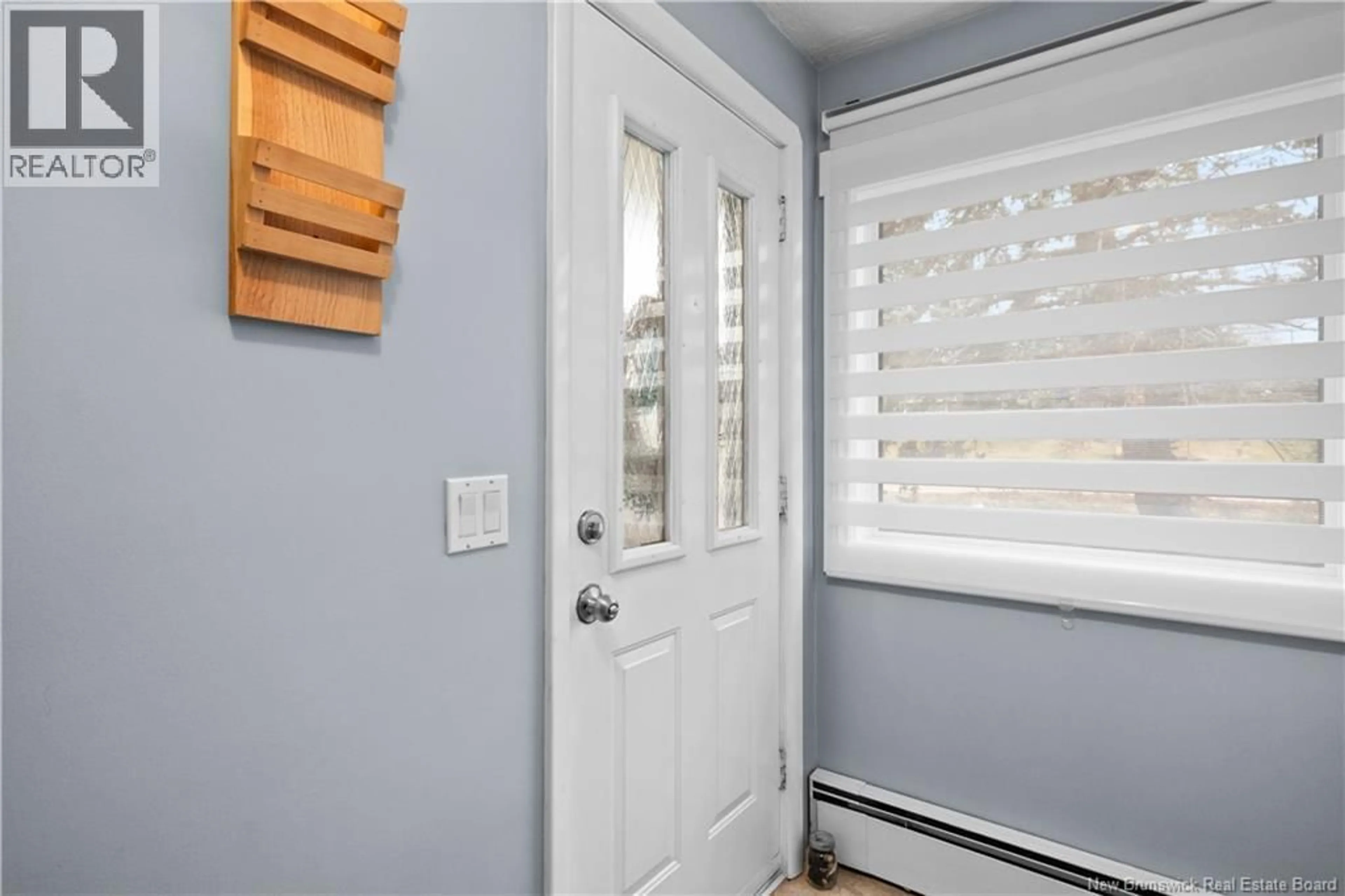 Indoor entryway for 695 HILLSBOROUGH ROAD, Riverview New Brunswick E1B3W1