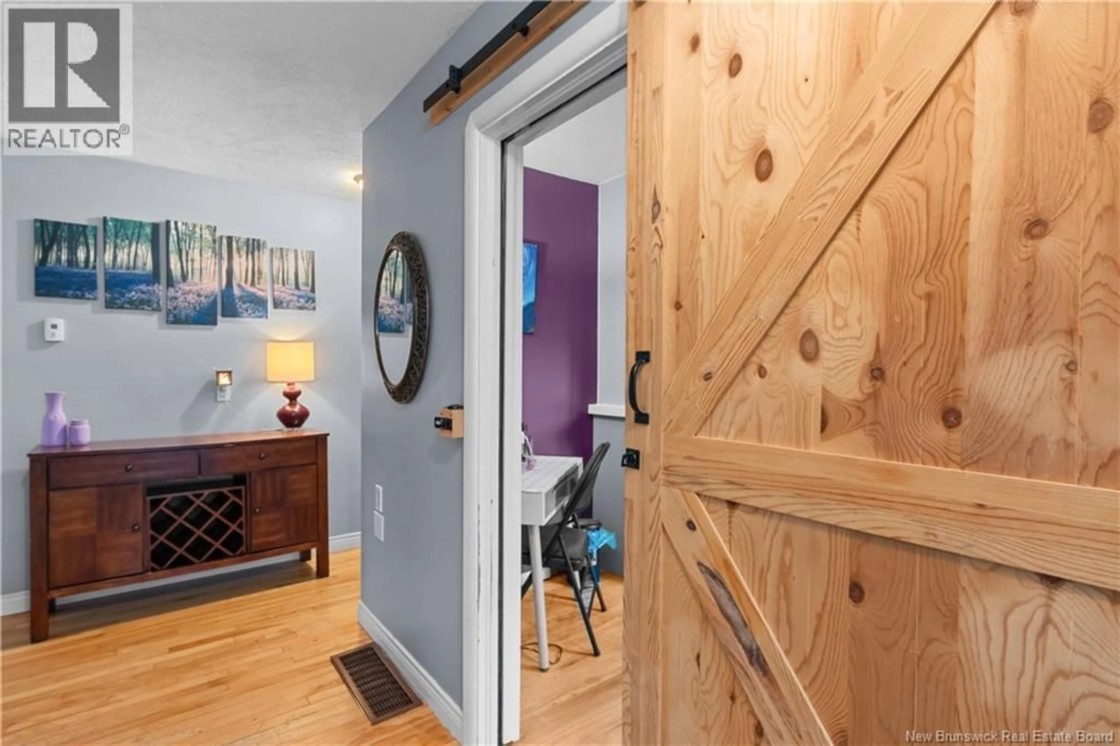 Indoor entryway for 695 HILLSBOROUGH ROAD, Riverview New Brunswick E1B3W1