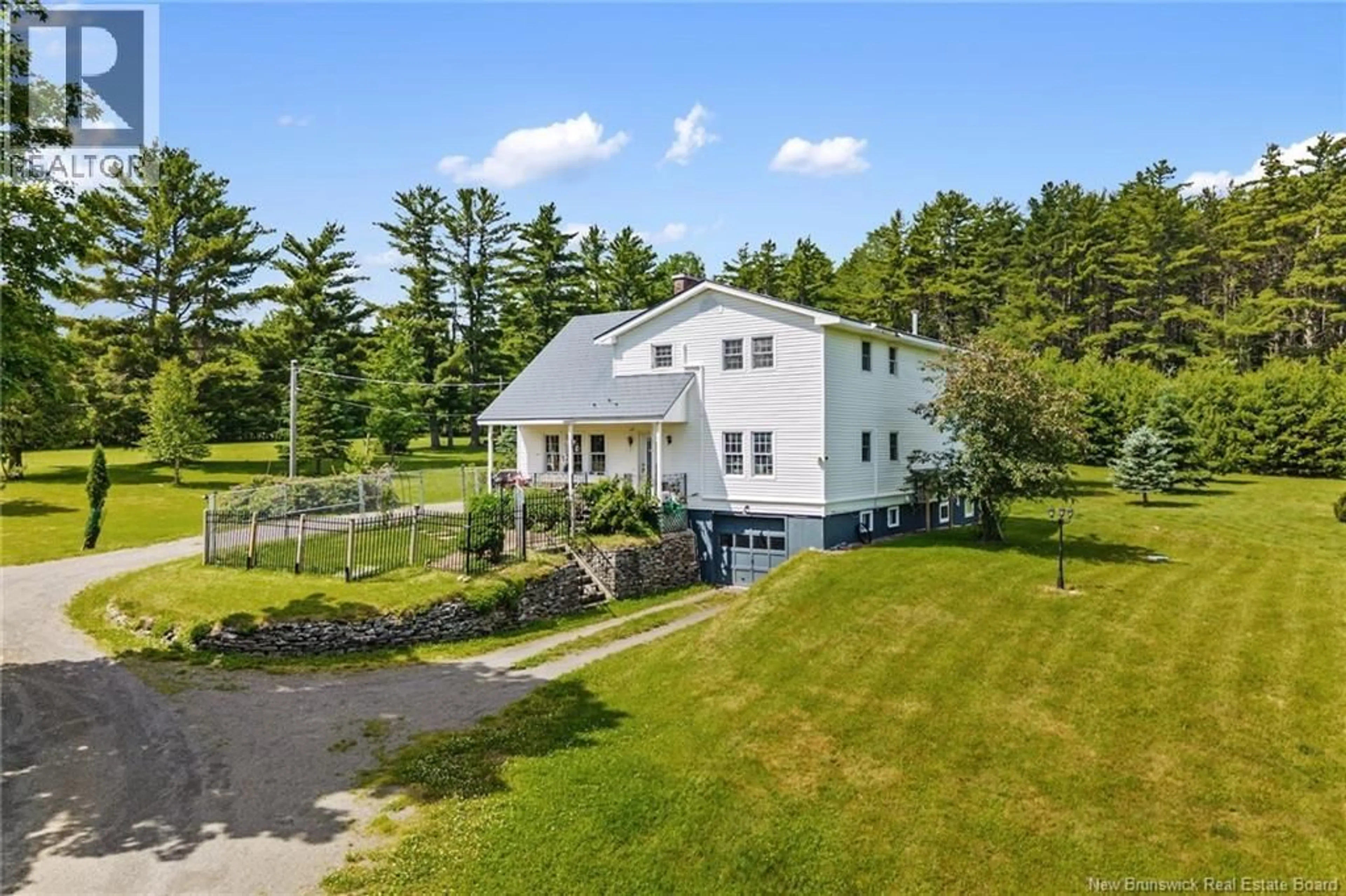 A pic from outside/outdoor area/front of a property/back of a property/a pic from drone, building for 164 GORE ROAD, Fredericton Junction New Brunswick E5L1T9