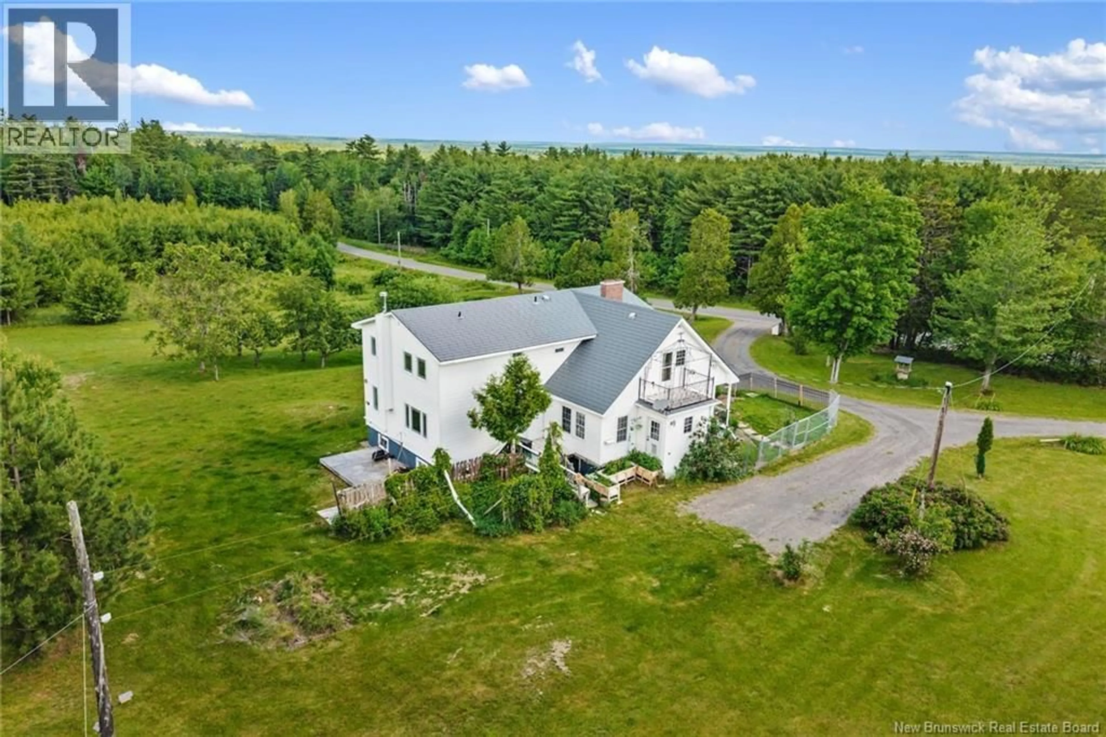 A pic from outside/outdoor area/front of a property/back of a property/a pic from drone, building for 164 GORE ROAD, Fredericton Junction New Brunswick E5L1T9