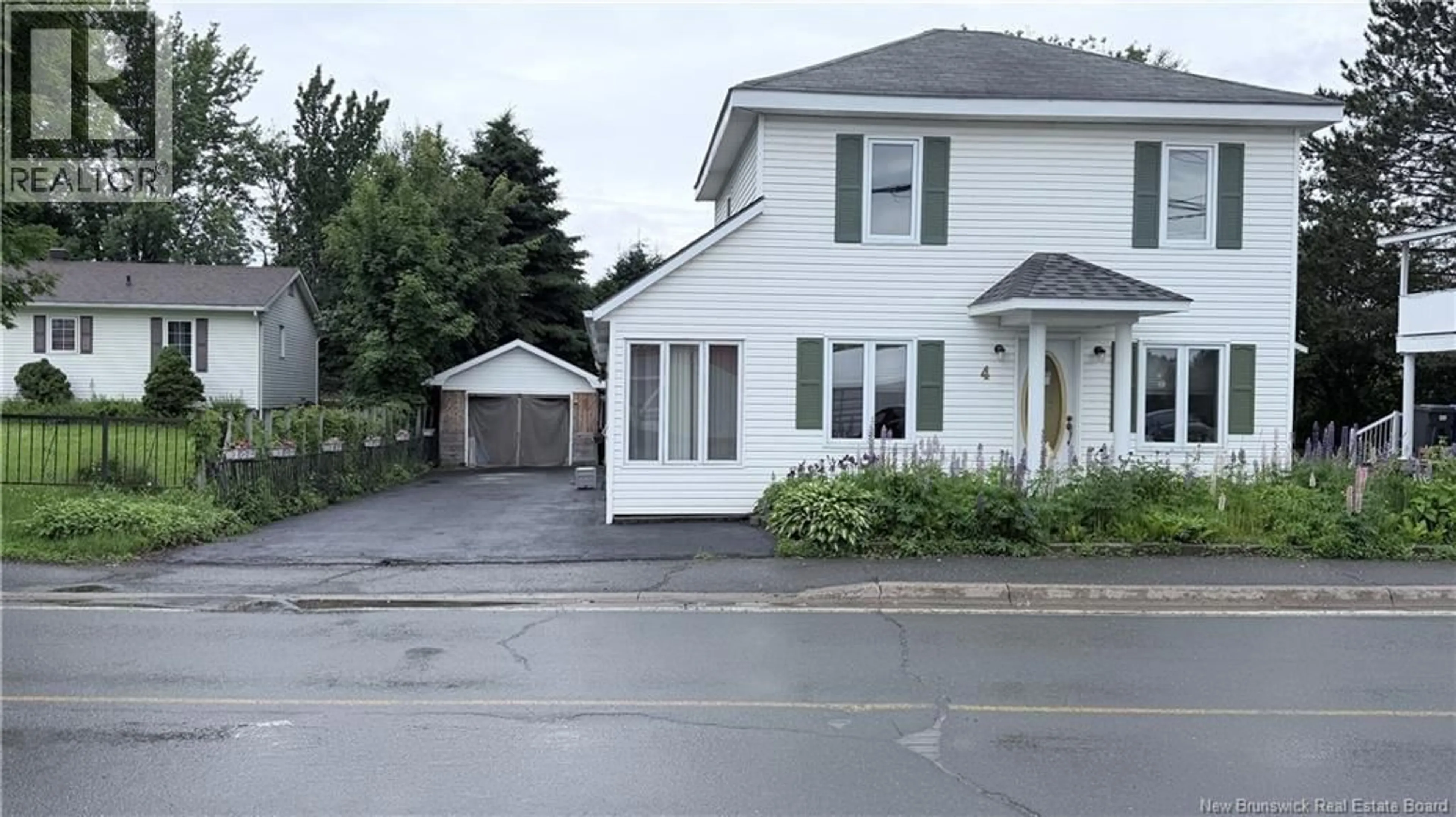 Unknown for 4 DES ERABLES, Clair New Brunswick E7A2B5
