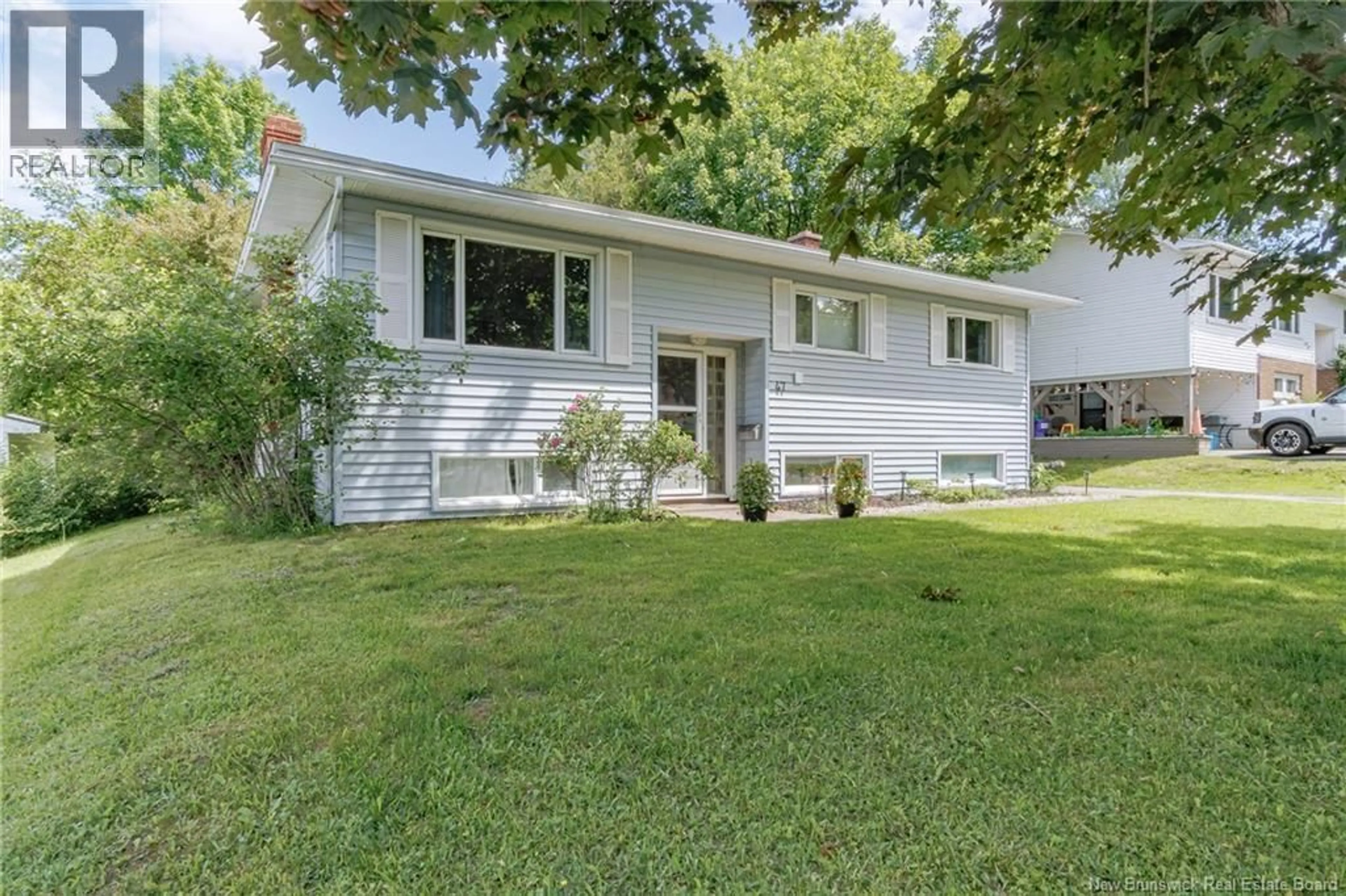 Home with vinyl exterior material, street for 47 MORLEY CRESCENT, Saint John New Brunswick E2J2X5