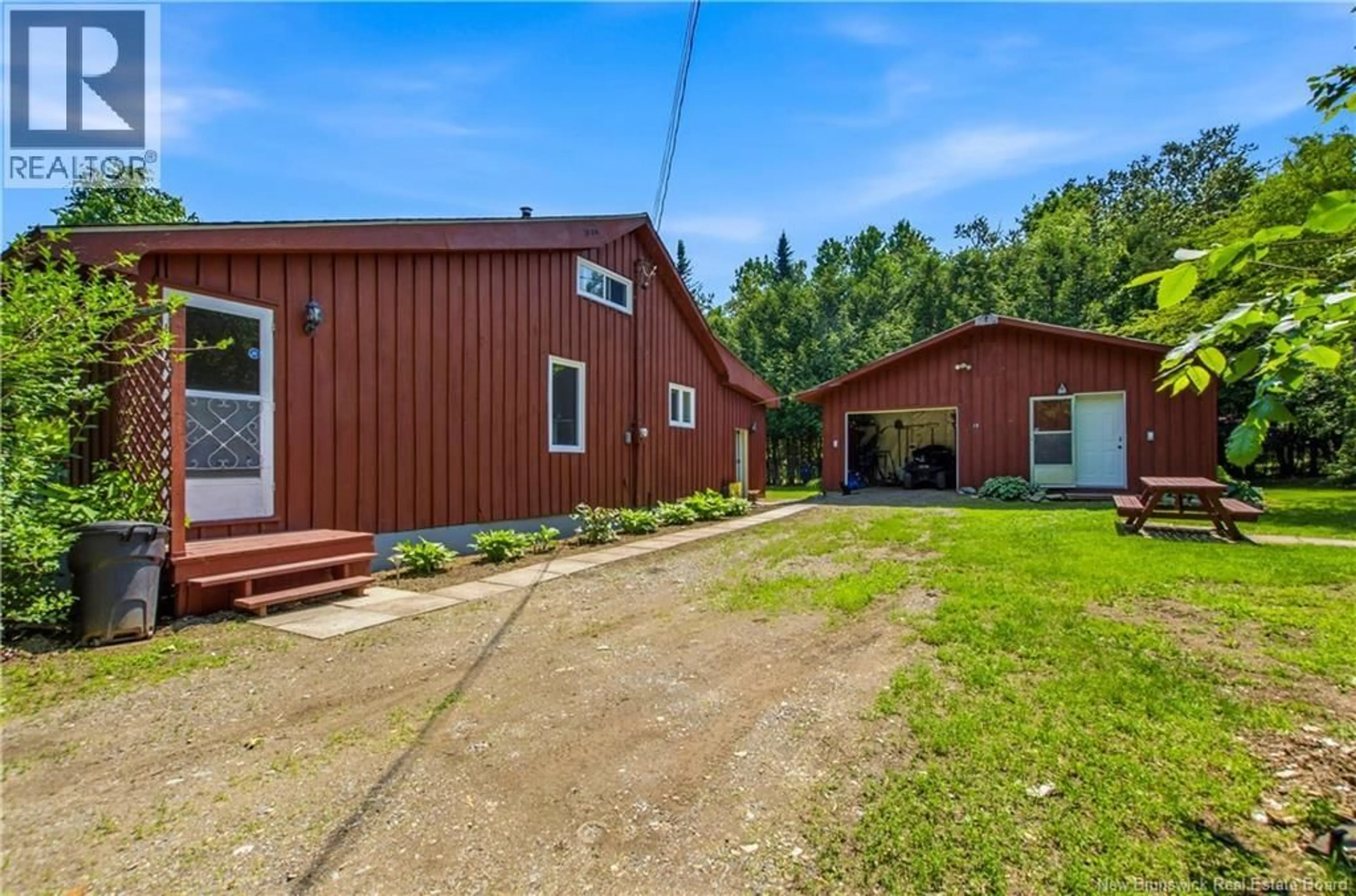 A pic from outside/outdoor area/front of a property/back of a property/a pic from drone, unknown for 18 PLEASANT AVE, Stanley New Brunswick E6B2K3