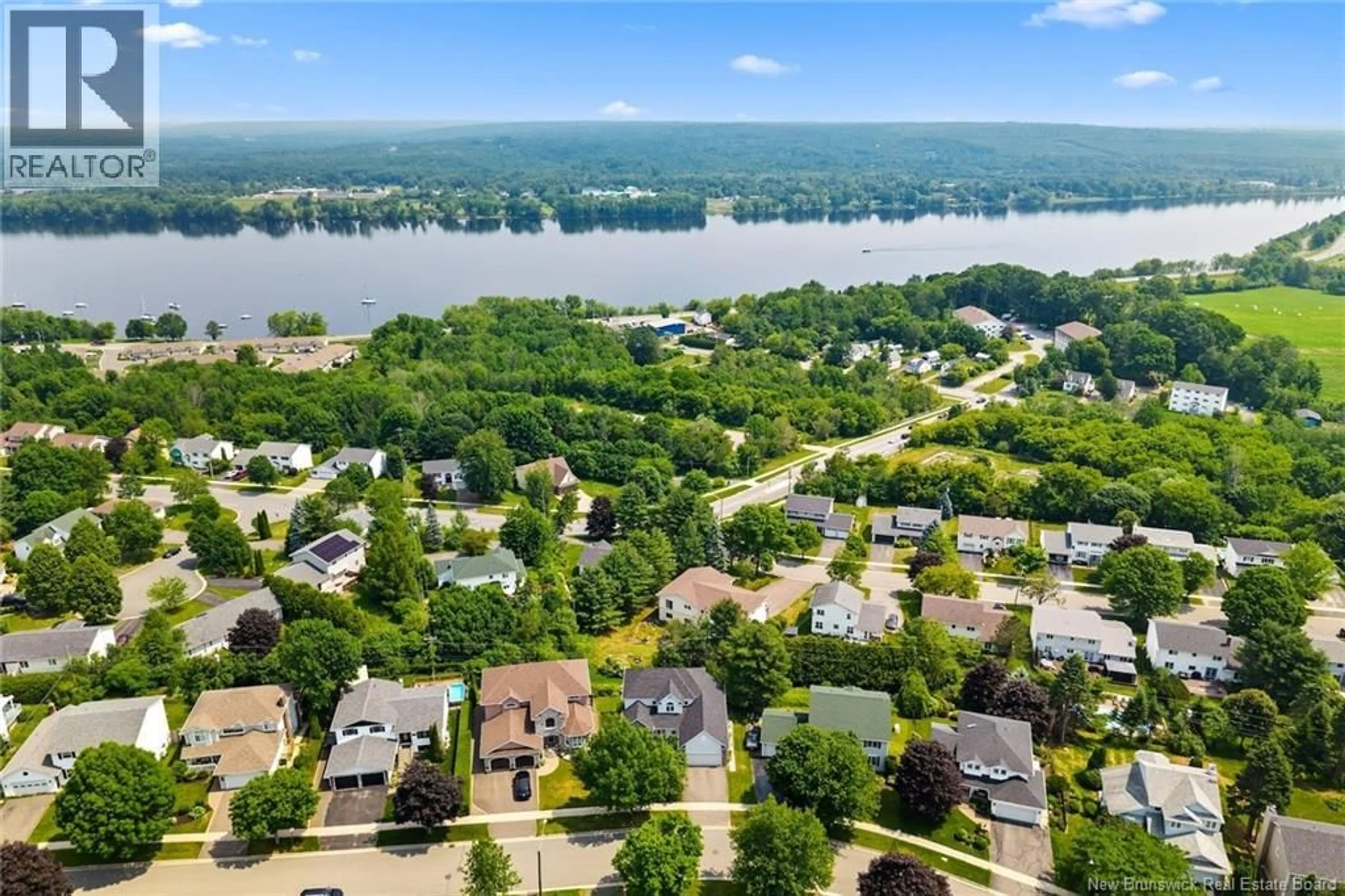 A pic from outside/outdoor area/front of a property/back of a property/a pic from drone, water/lake/river/ocean view for 178 HEARNE STREET, Fredericton New Brunswick E3B6M3
