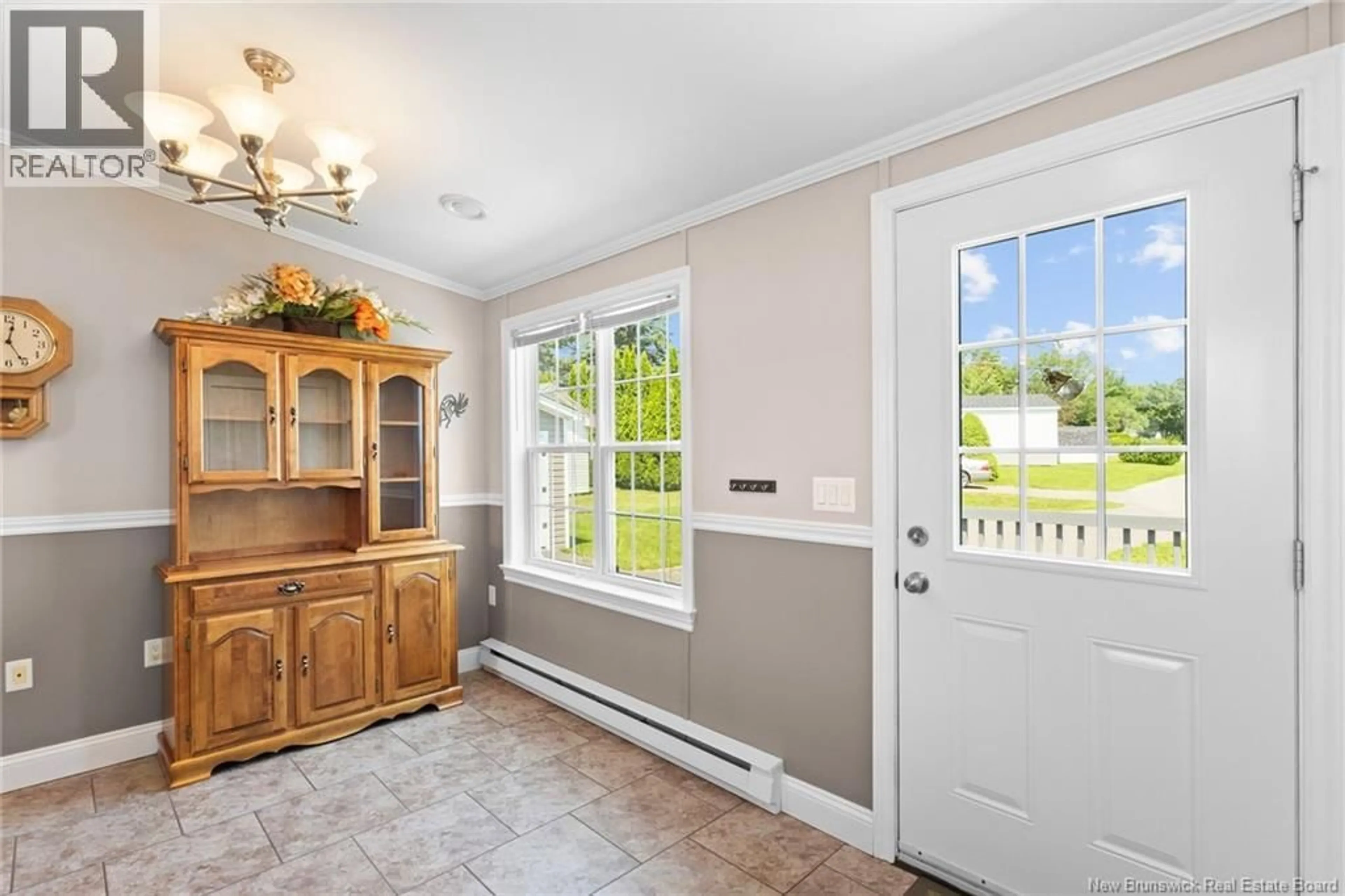 Indoor entryway for 170 MANLEY STREET, Fredericton New Brunswick E3B7N5